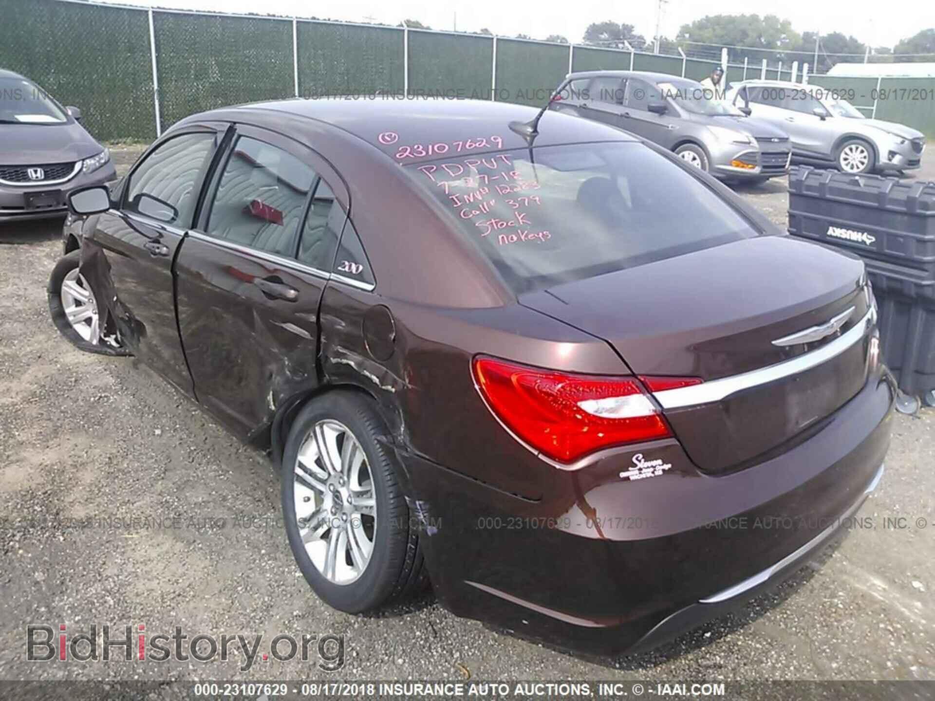 2012 Chrysler 200 - VIN: 1C3CCBBG3CN329054 - Фото 3