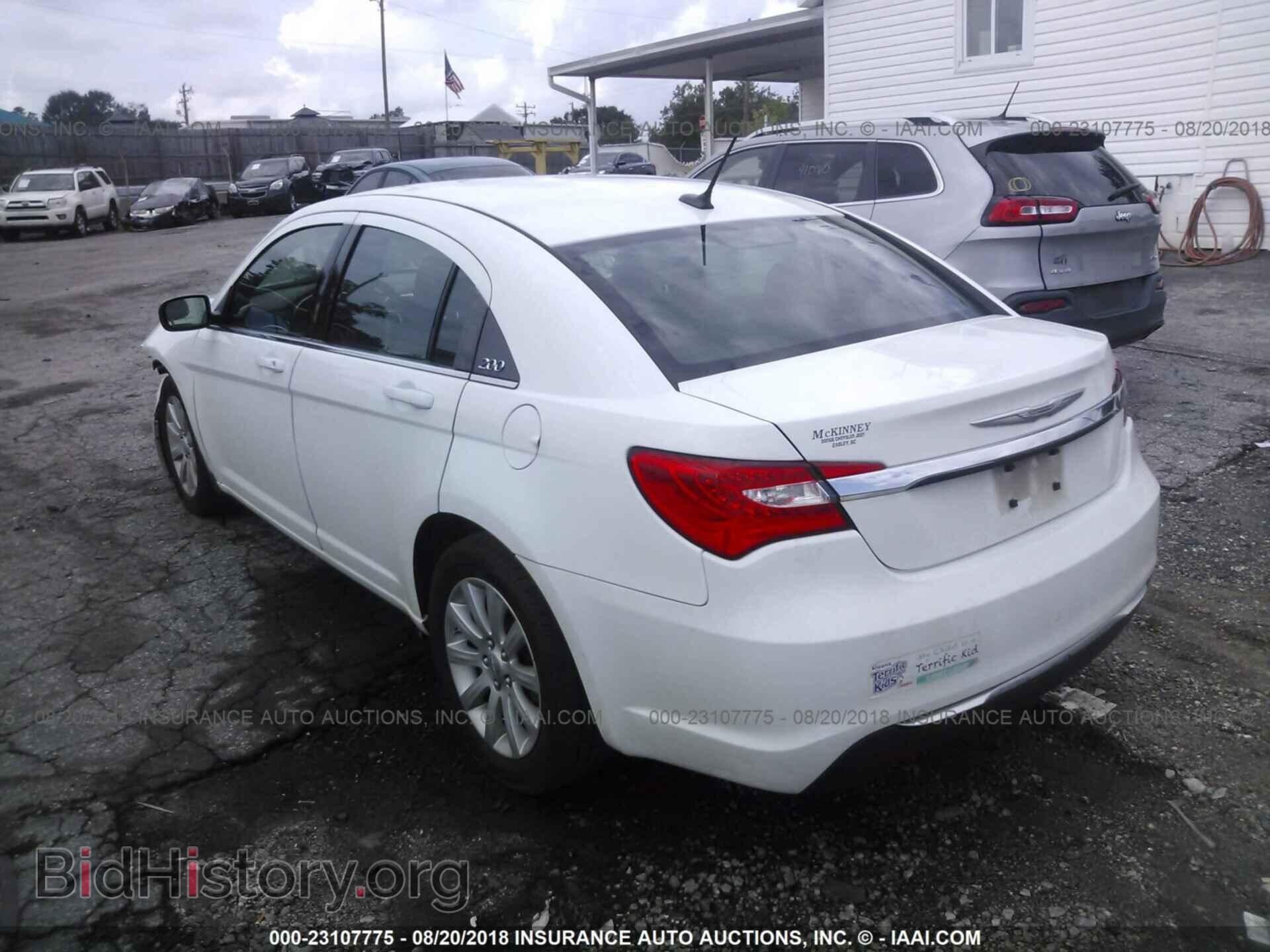 2013 Chrysler 200 - VIN: 1C3CCBBB0DN525135 - Фото 3