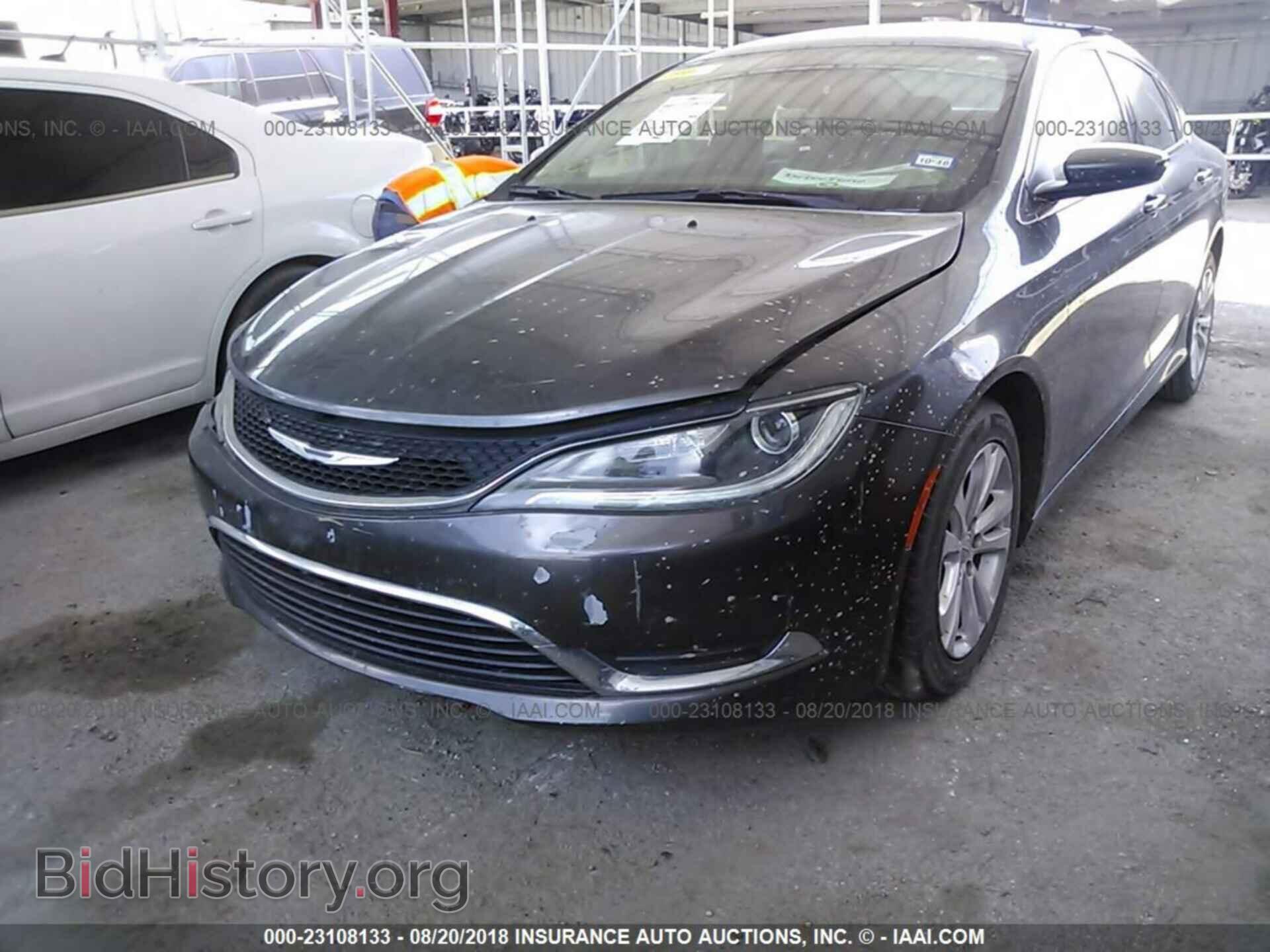 2015 Chrysler 200 - VIN: 1C3CCCAB2FN650213 - Photo 2