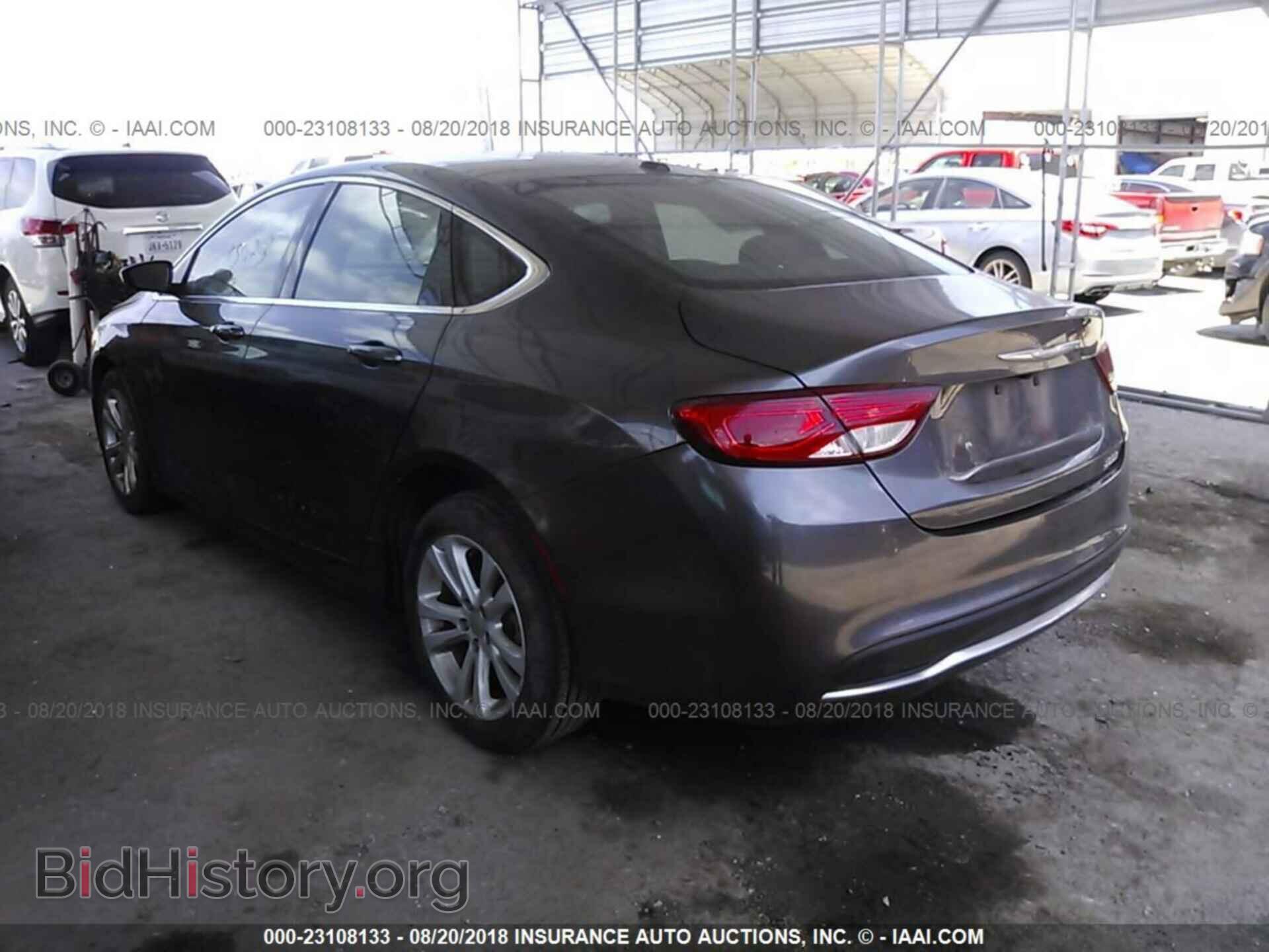 2015 Chrysler 200 - VIN: 1C3CCCAB2FN650213 - Photo 3