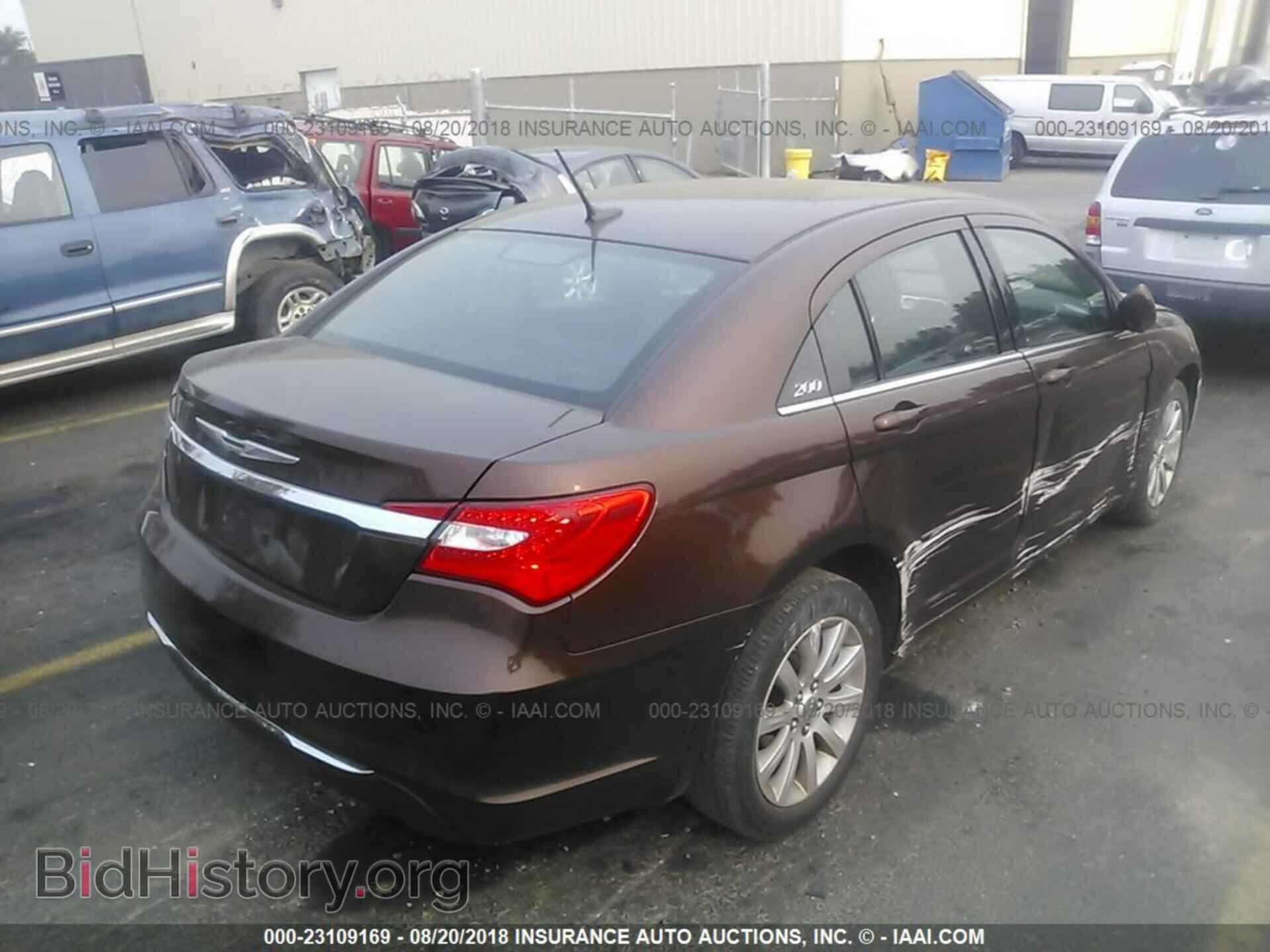 2013 Chrysler 200 - VIN: 1C3CCBBB1DN762684 - Фото 4