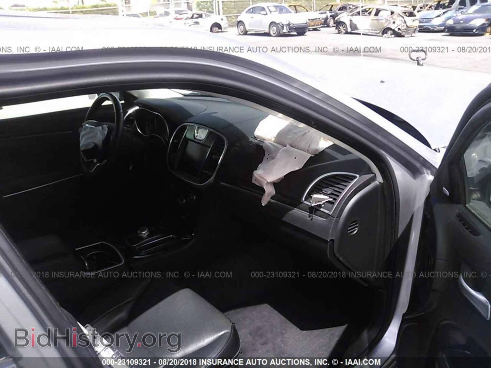 2016 Chrysler 300c - VIN: 2C3CCAEG0GH147624 - Фото 5