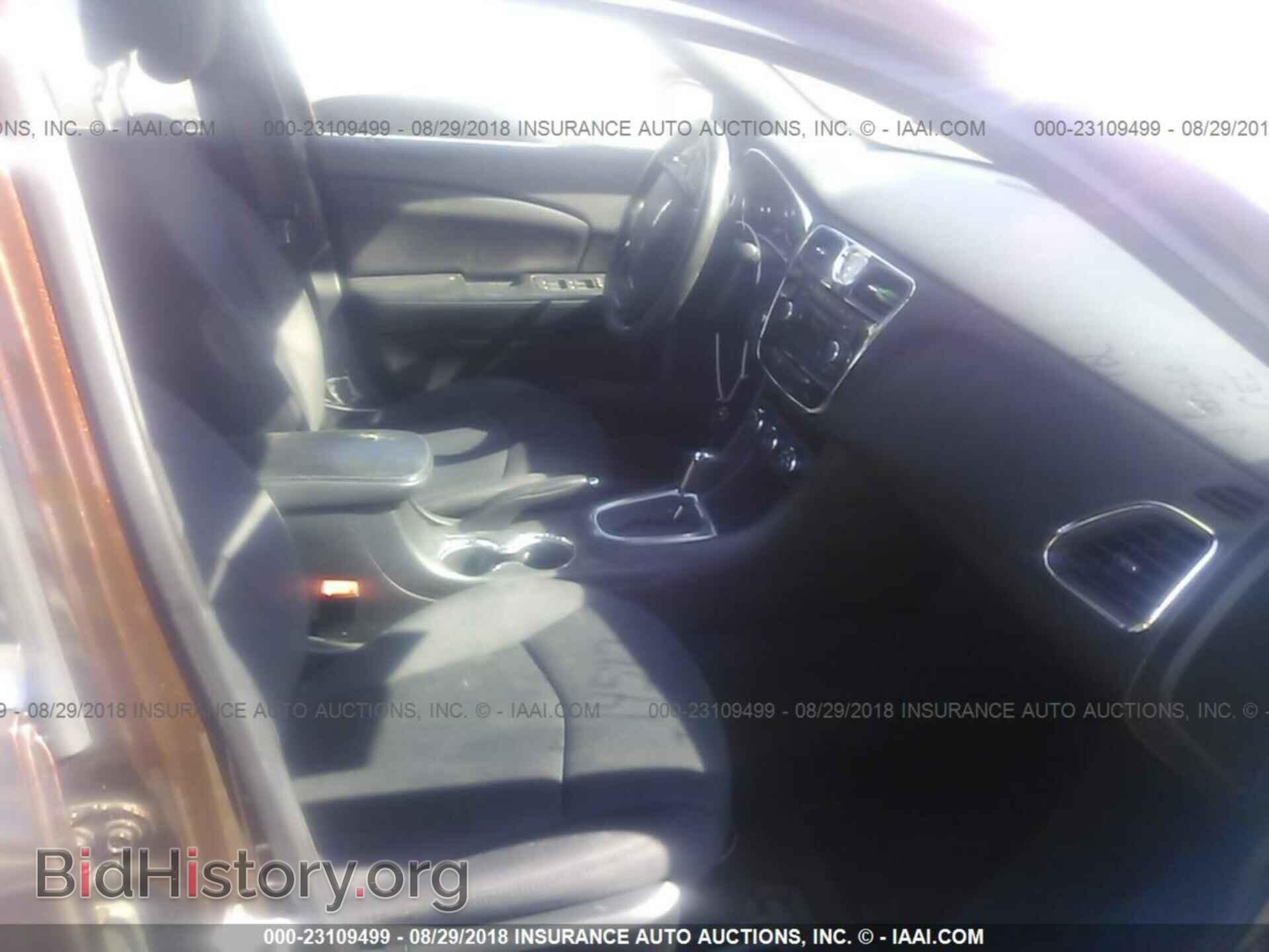2013 Chrysler 200 - VIN: 1C3CCBAB0DN772169 - Photo 5