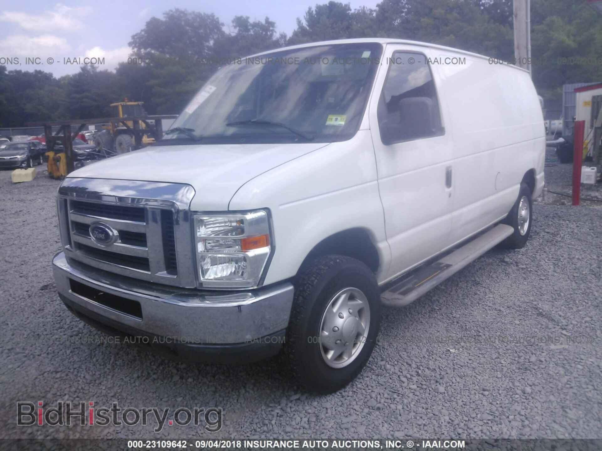 2011 Ford Econoline - VIN: 1FTNE2EW9BDA57583 - Фото 2