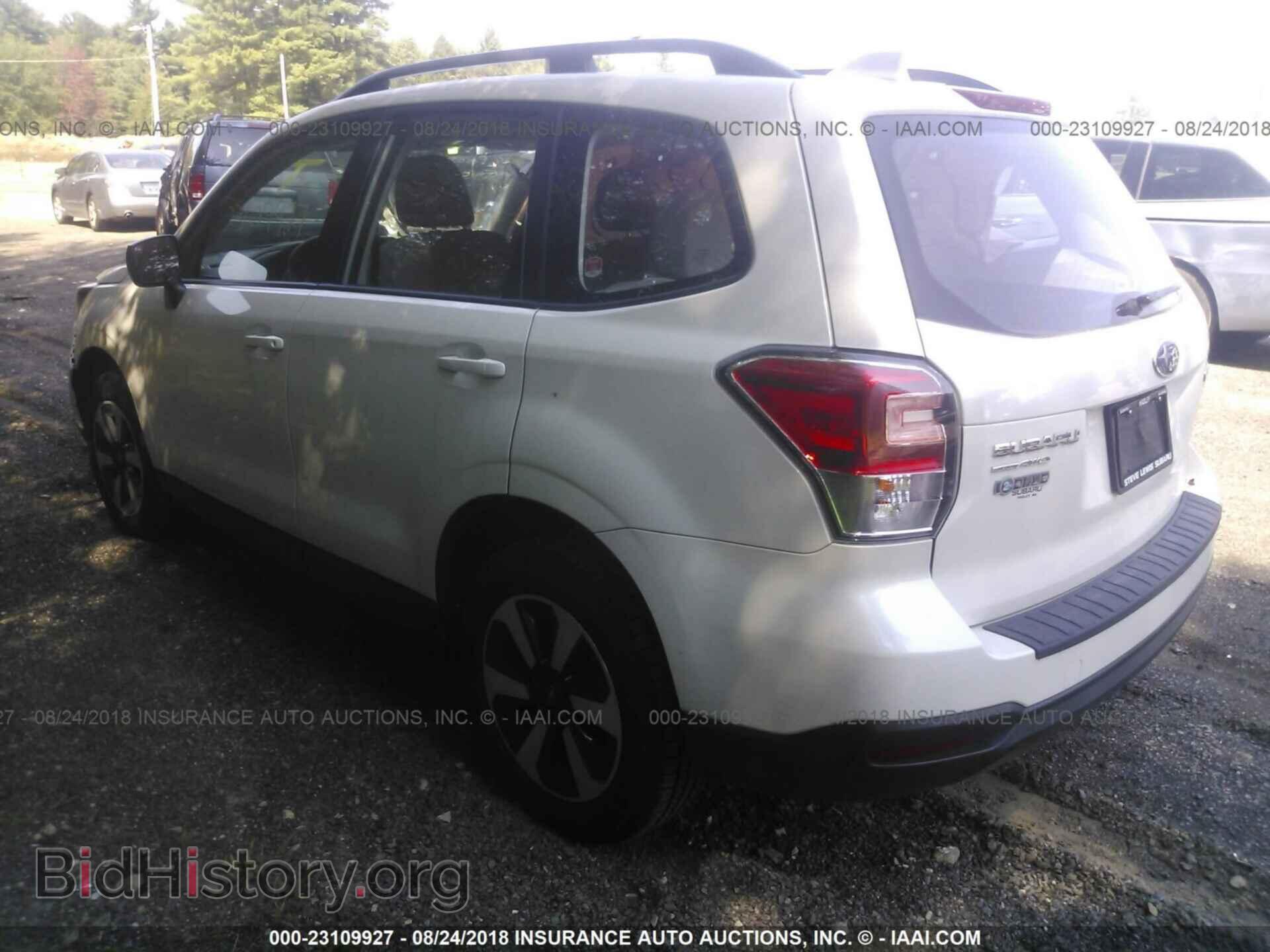 2018 Subaru Forester - VIN: JF2SJABC2JH411701 - Photo 3