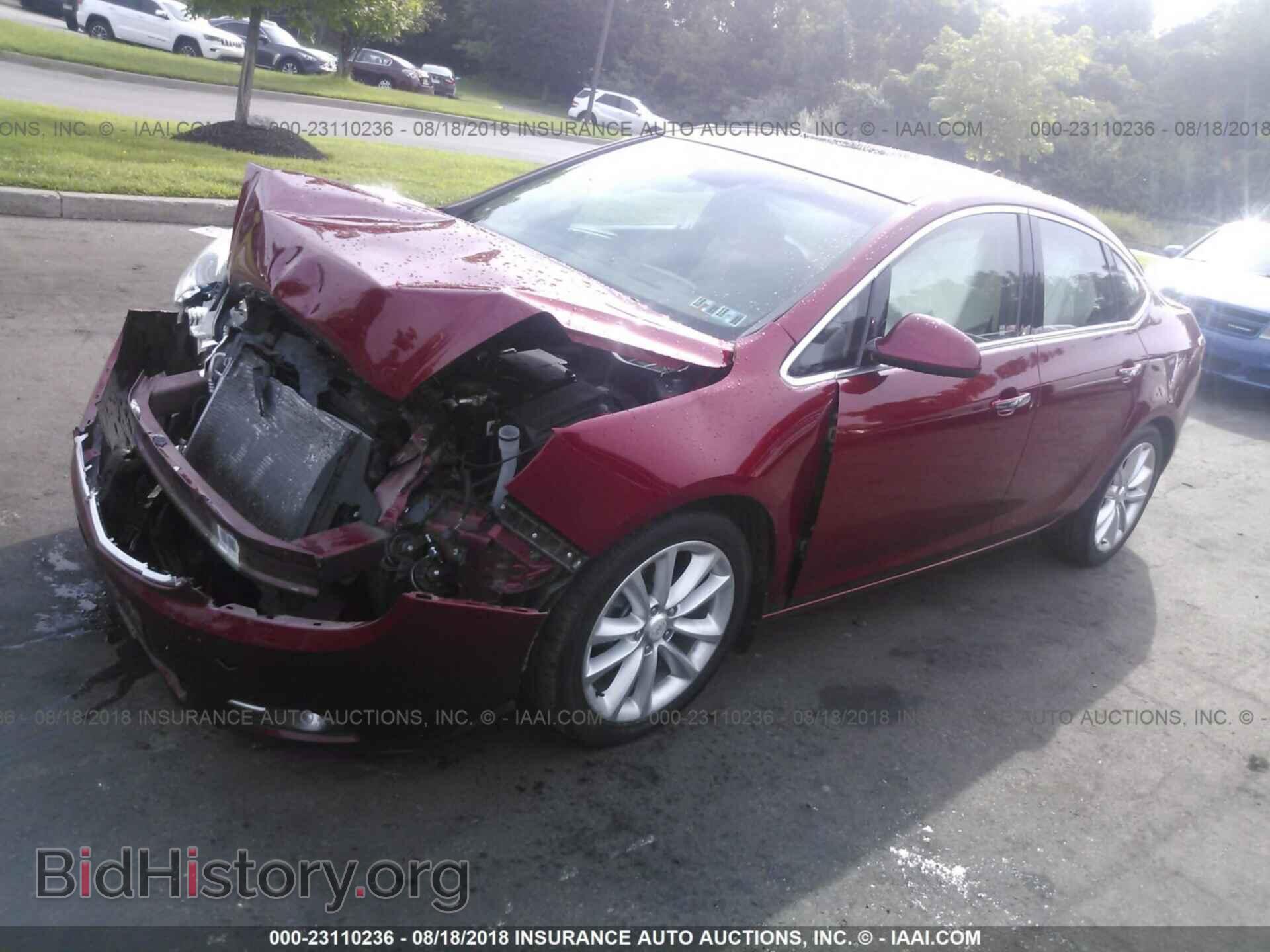 2012 Buick Verano - VIN: 1G4PR5SK8C4149412 - Фото 2