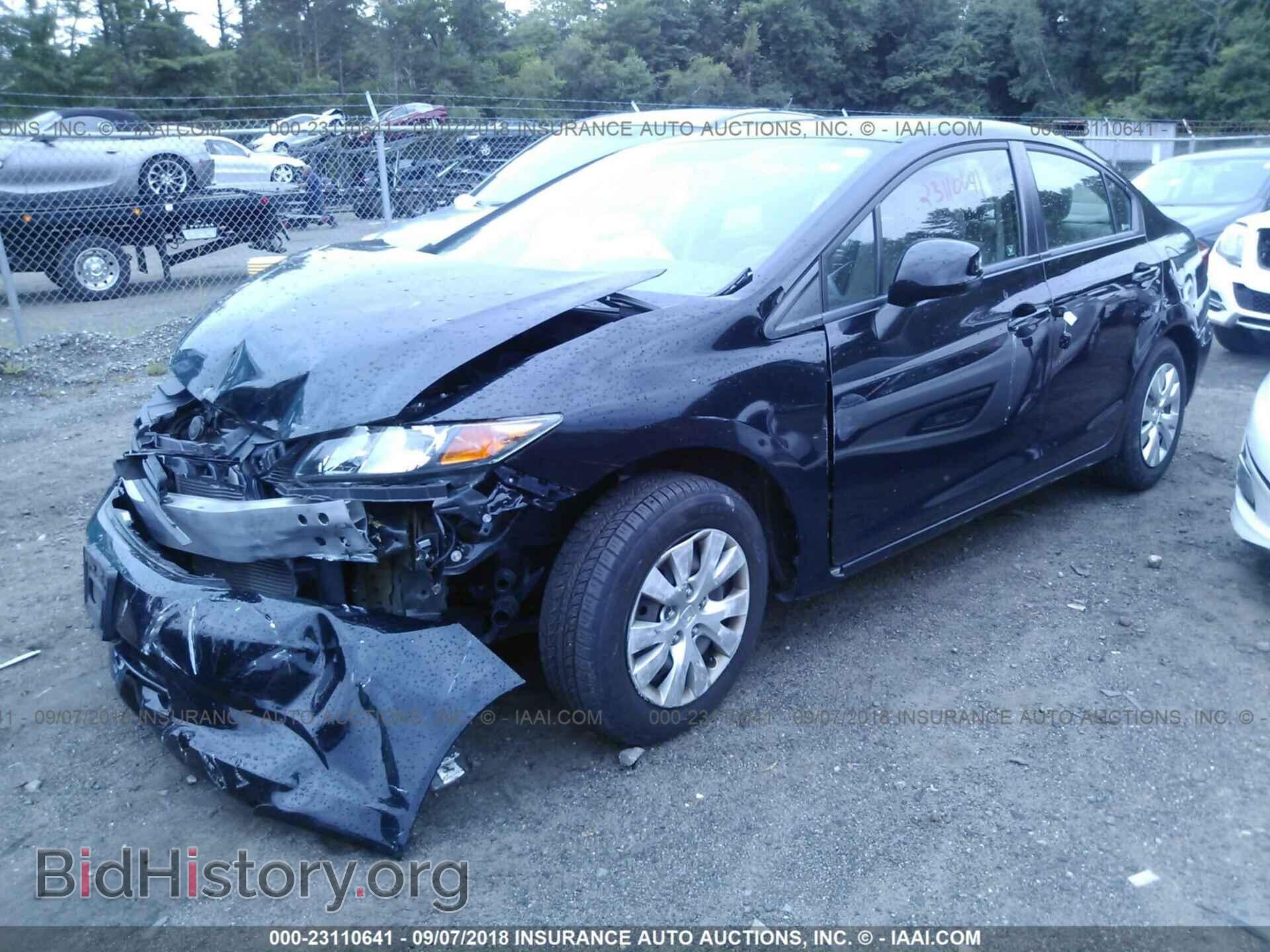 2012 Honda Civic - VIN: 2HGFB2F56CH581878 - Фото 2