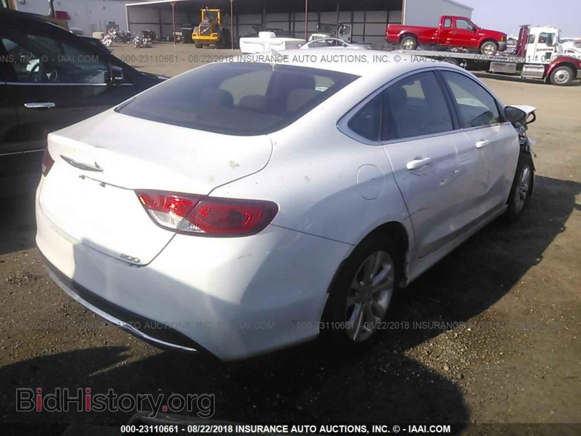 2015 Chrysler 200 - VIN: 1C3CCCAB1FN653488 - Фото 4