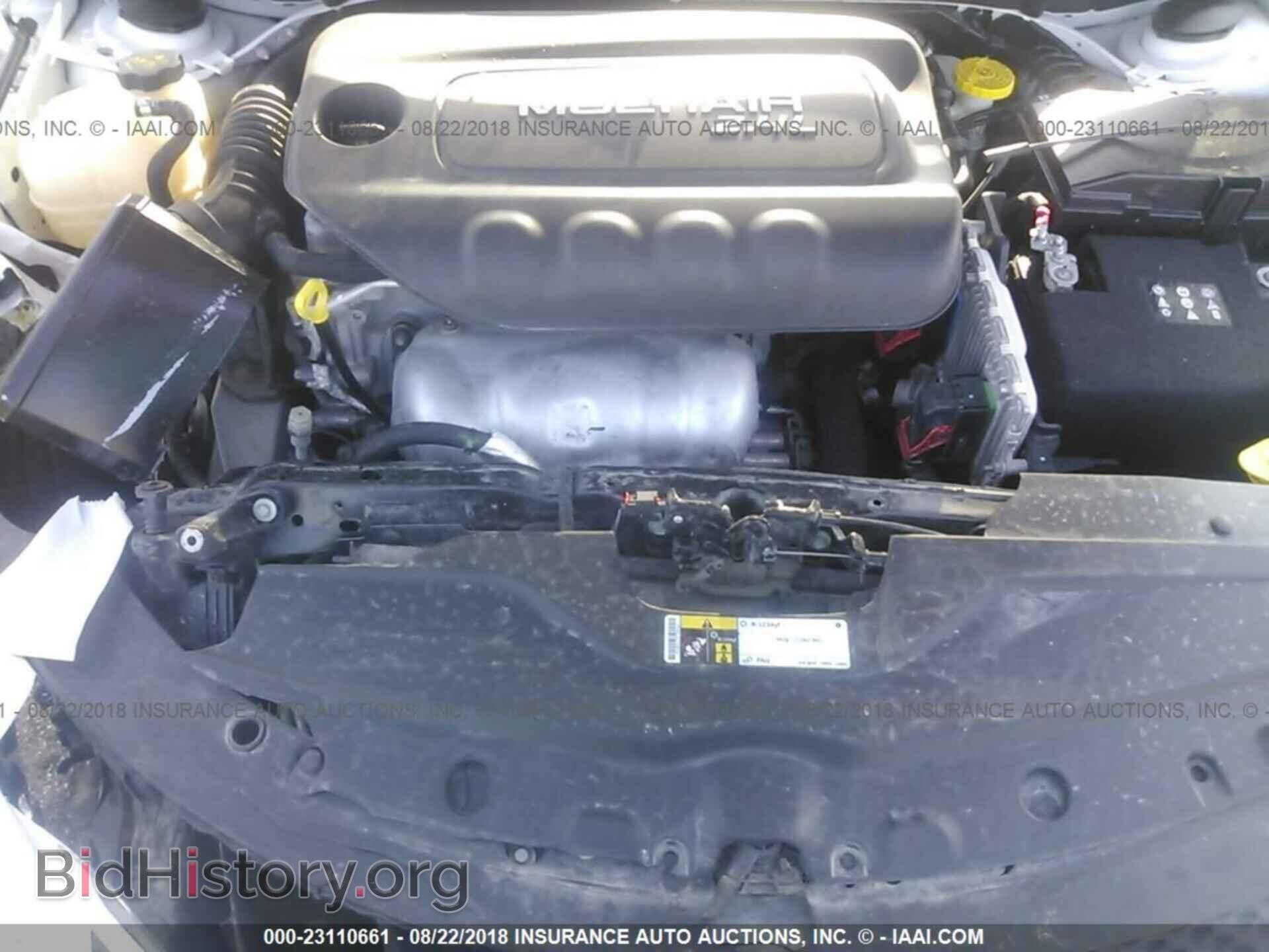 2015 Chrysler 200 - VIN: 1C3CCCAB1FN653488 - Фото 10