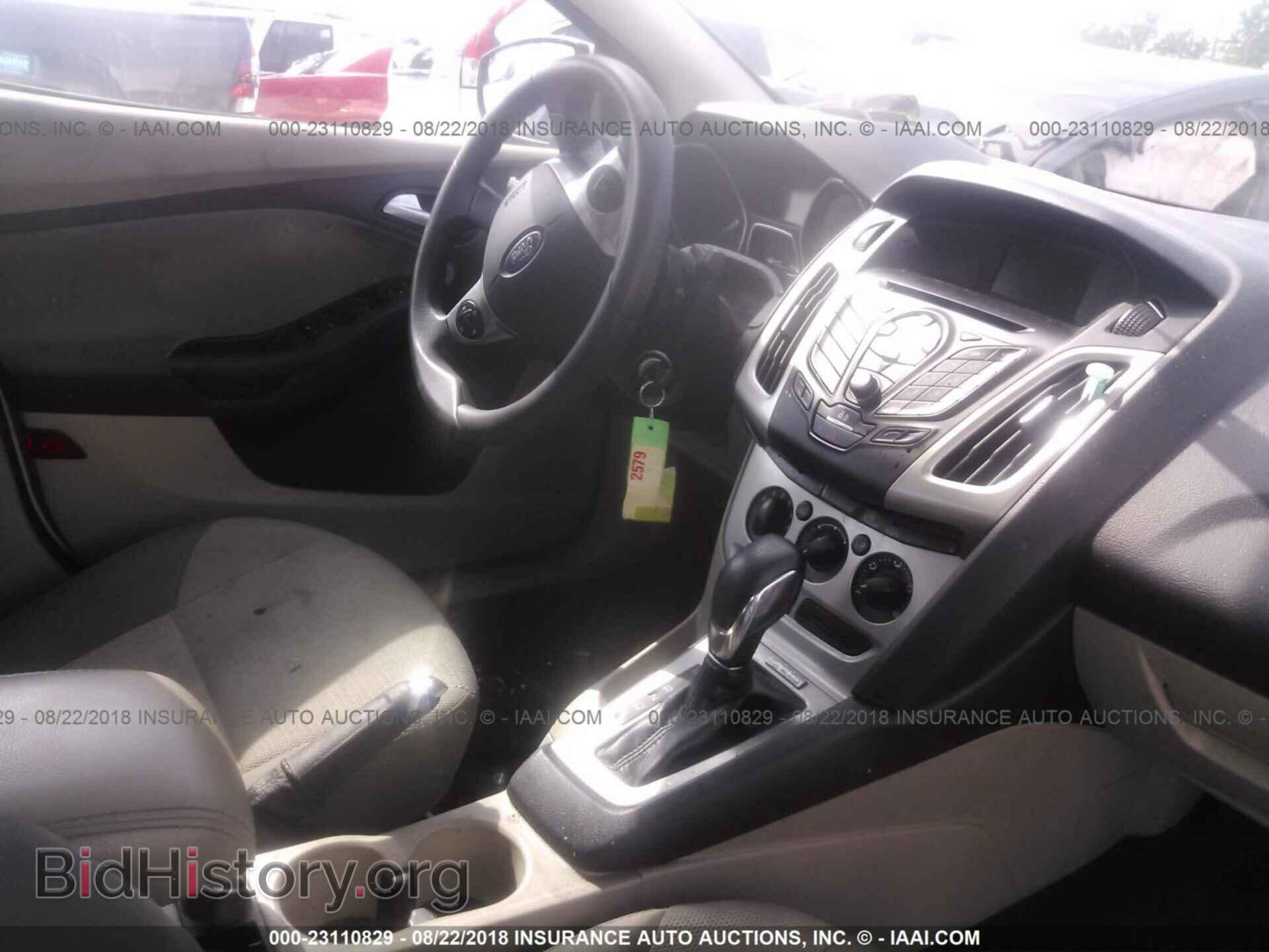 2014 Ford Focus - VIN: 1FADP3F20EL344642 - Photo 5