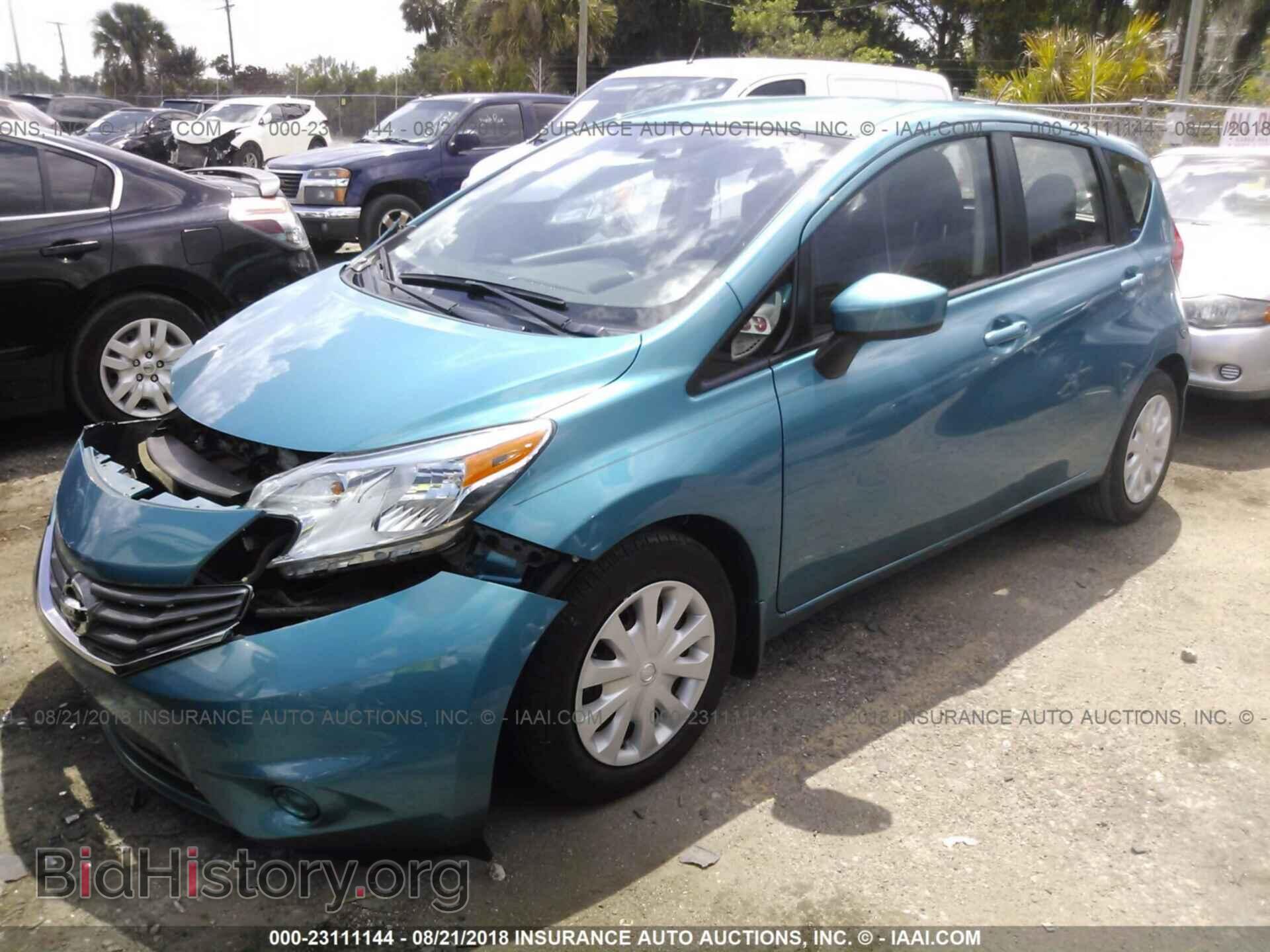2016 Nissan Versa note - VIN: 3N1CE2CP3GL390630 - Фото 2