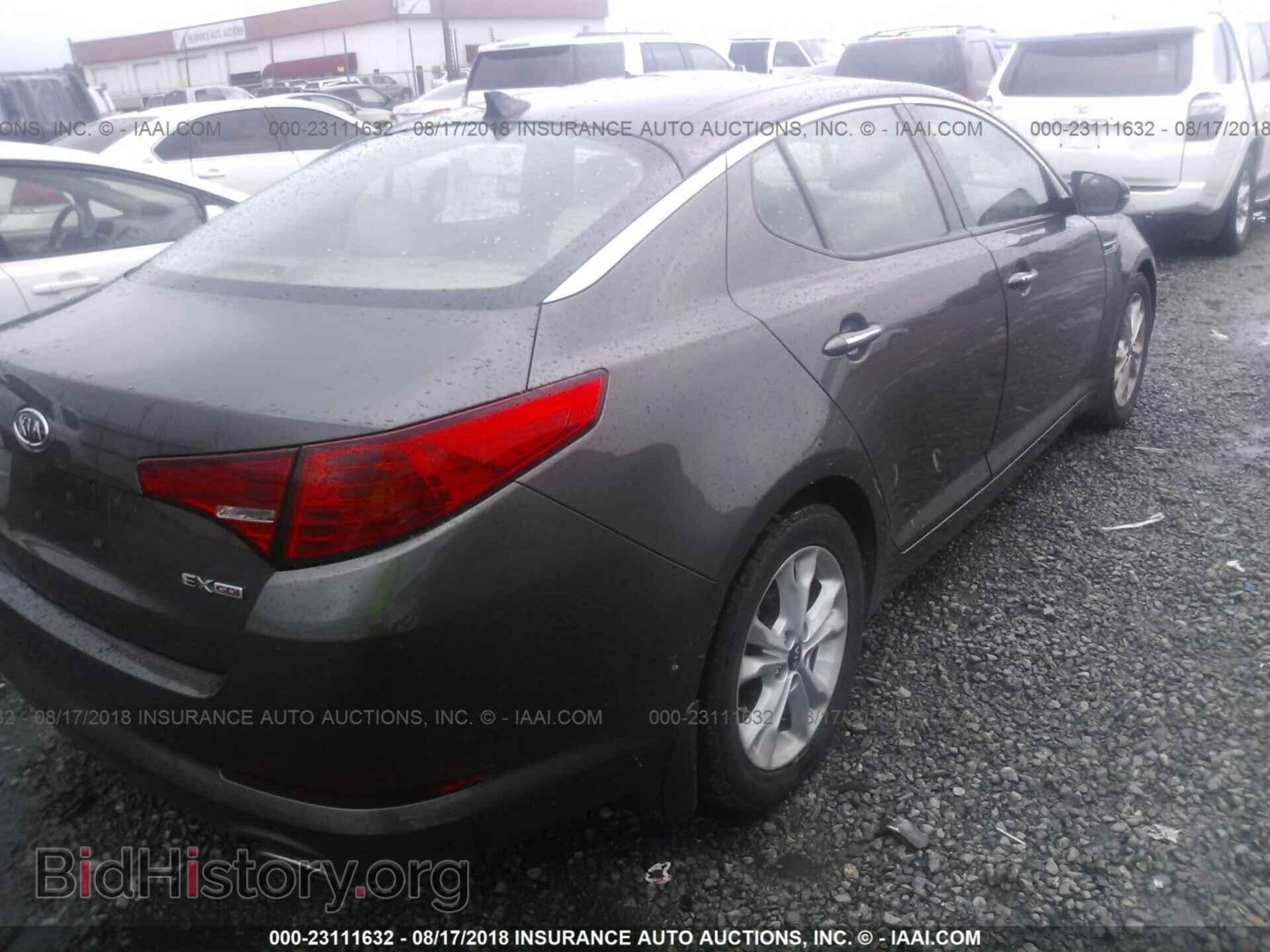 2011 Kia Optima - VIN: KNAGN4A71B5146624 - Фото 4