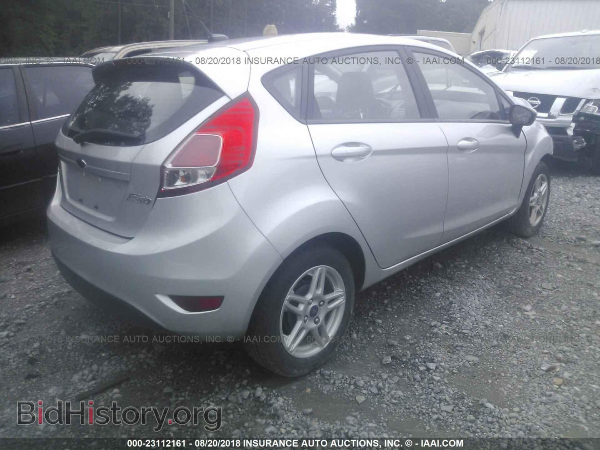 2017 Ford Fiesta - VIN: 3FADP4EJ1HM130857 - Photo 4
