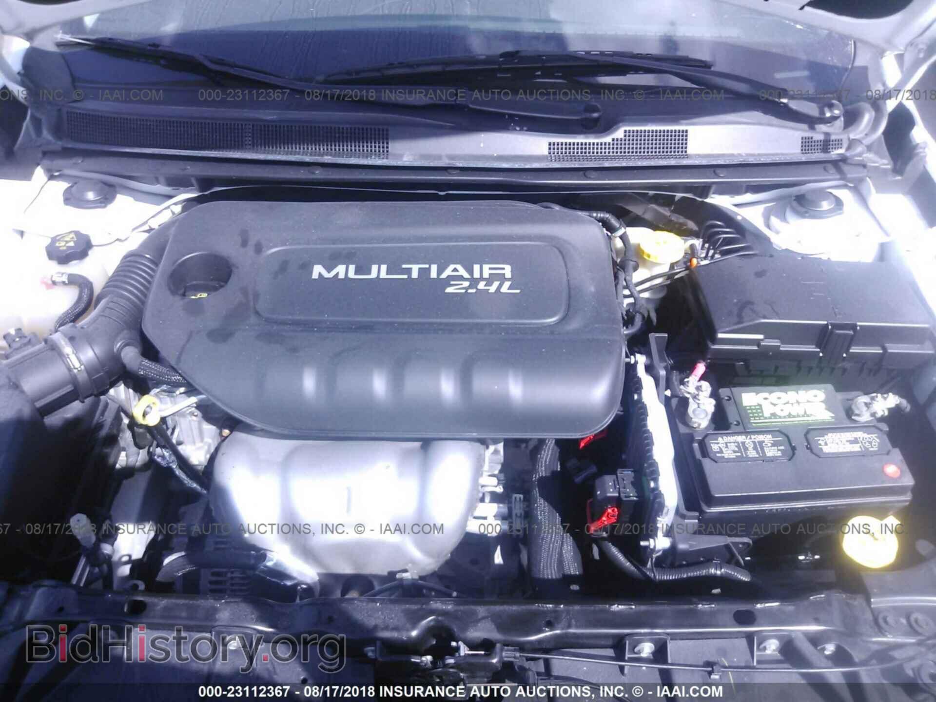 2015 Chrysler 200 - VIN: 1C3CCCAB8FN612288 - Photo 10