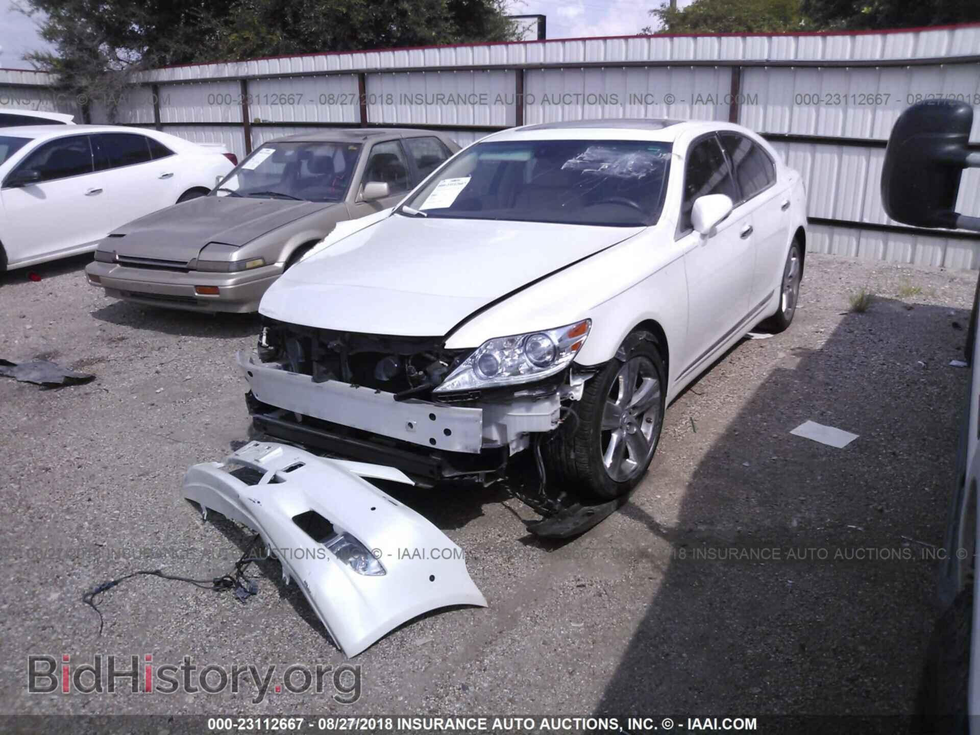 2011 Lexus Ls - VIN: JTHBL5EF9B5107661 - Фото 2