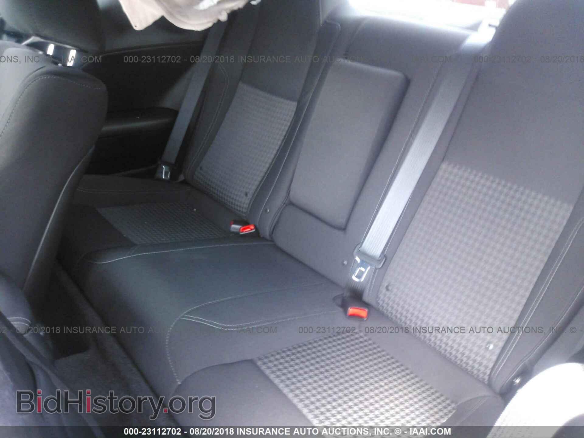 2018 Dodge Challenger - VIN: 2C3CDZAG7JH199549 - Фото 8