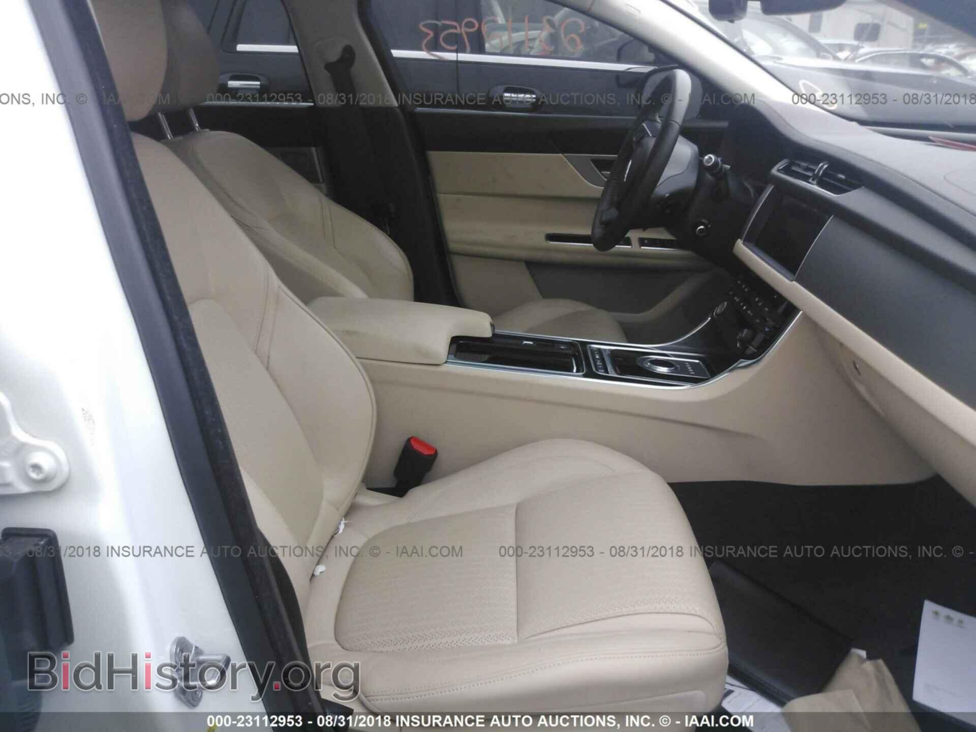 2017 Jaguar Xf - VIN: SAJBK4BVXHCY29284 - Фото 5