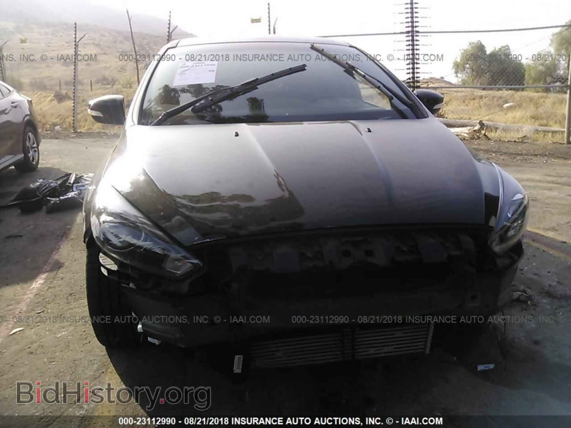 2017 Ford Focus - VIN: 1FADP3L92HL290525 - Photo 6