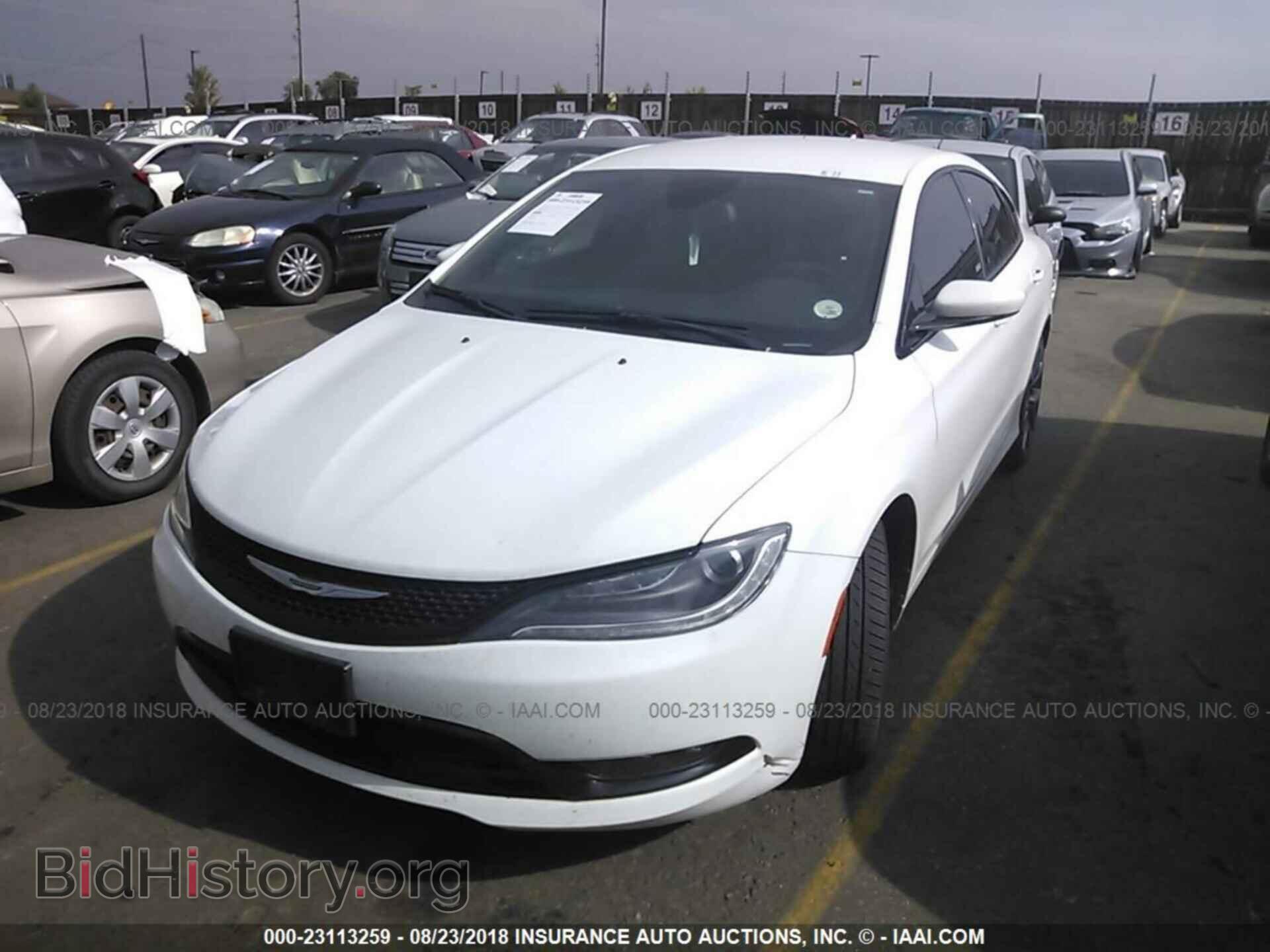 2015 Chrysler 200 - VIN: 1C3CCCDG5FN523317 - Photo 2
