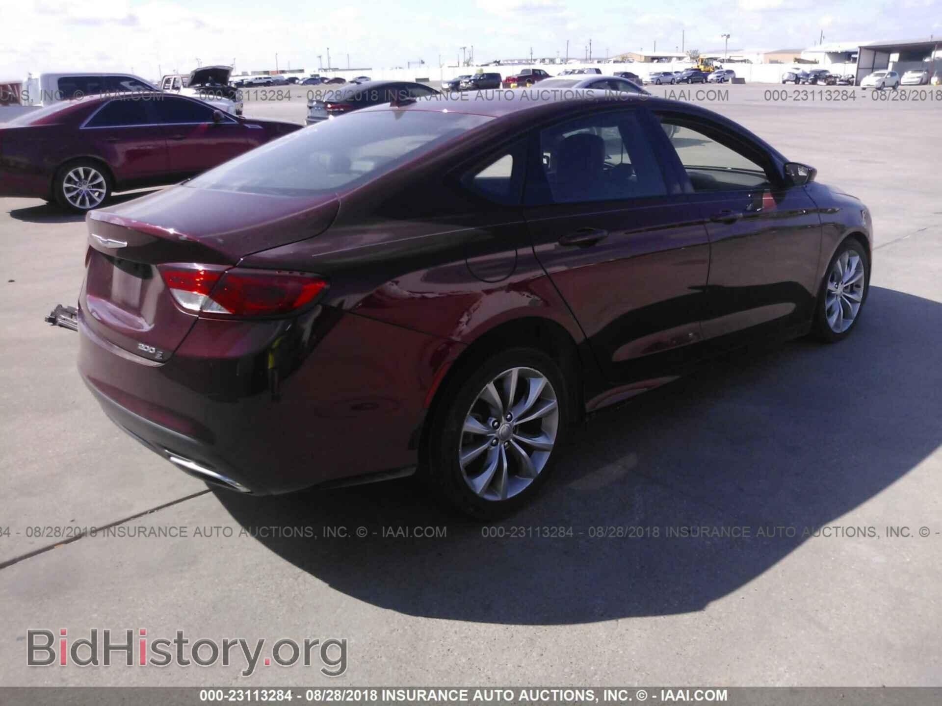 2016 Chrysler 200 - VIN: 1C3CCCBB4GN185109 - Photo 4