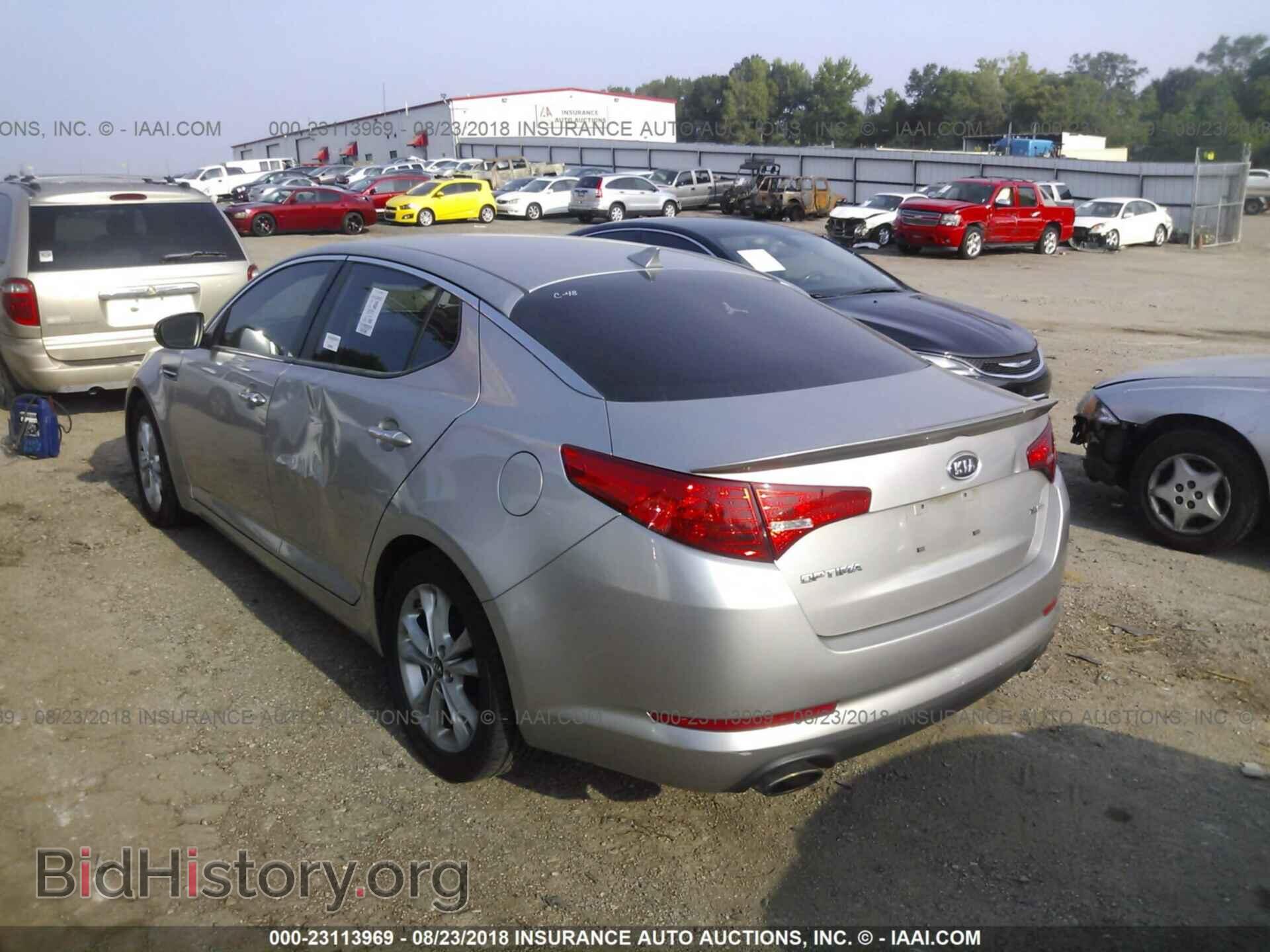 2011 Kia Optima - VIN: KNAGN4A75B5122942 - Photo 3