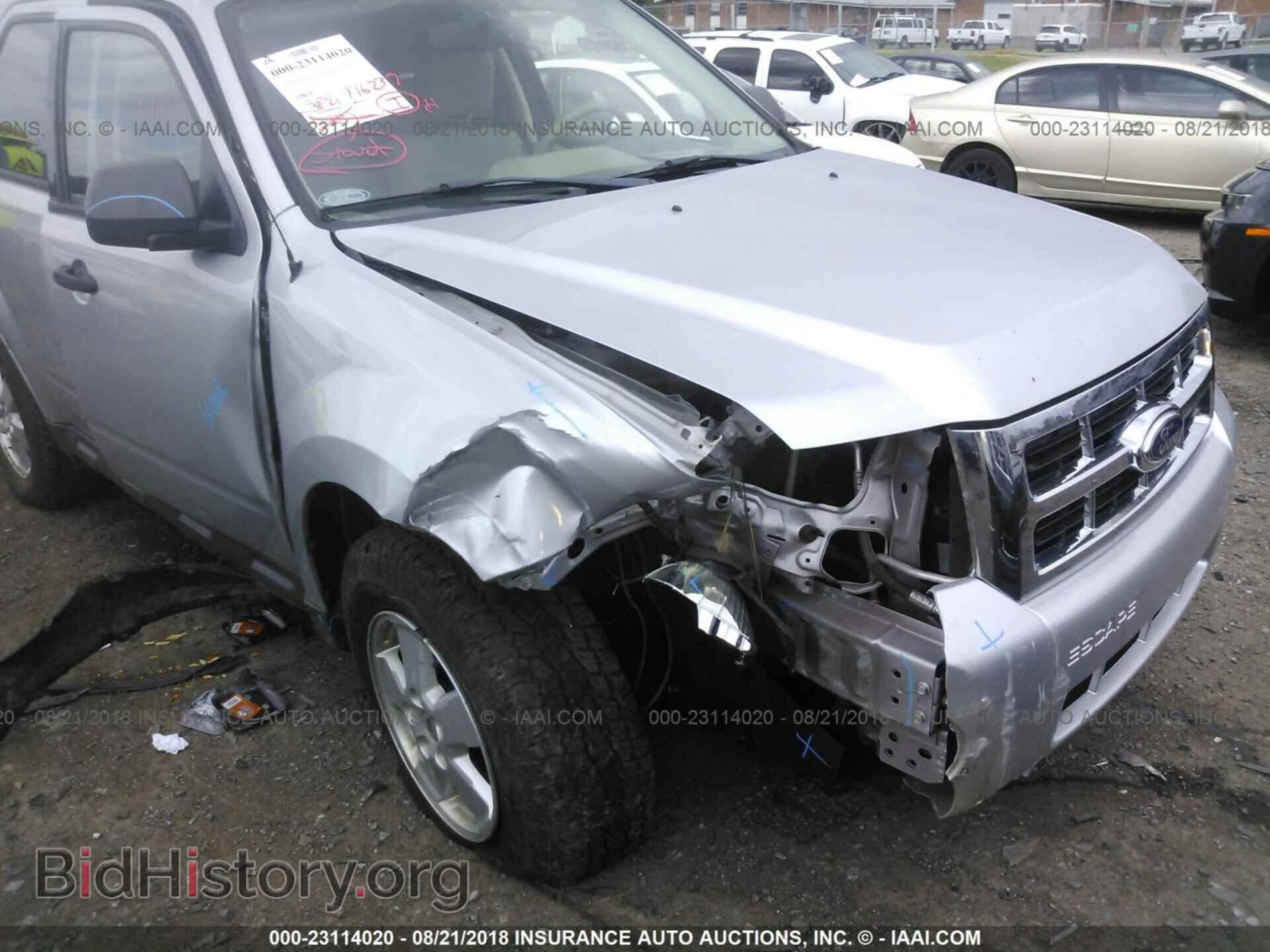 2012 Ford Escape - VIN: 1FMCU0D77CKC13377 - Фото 6