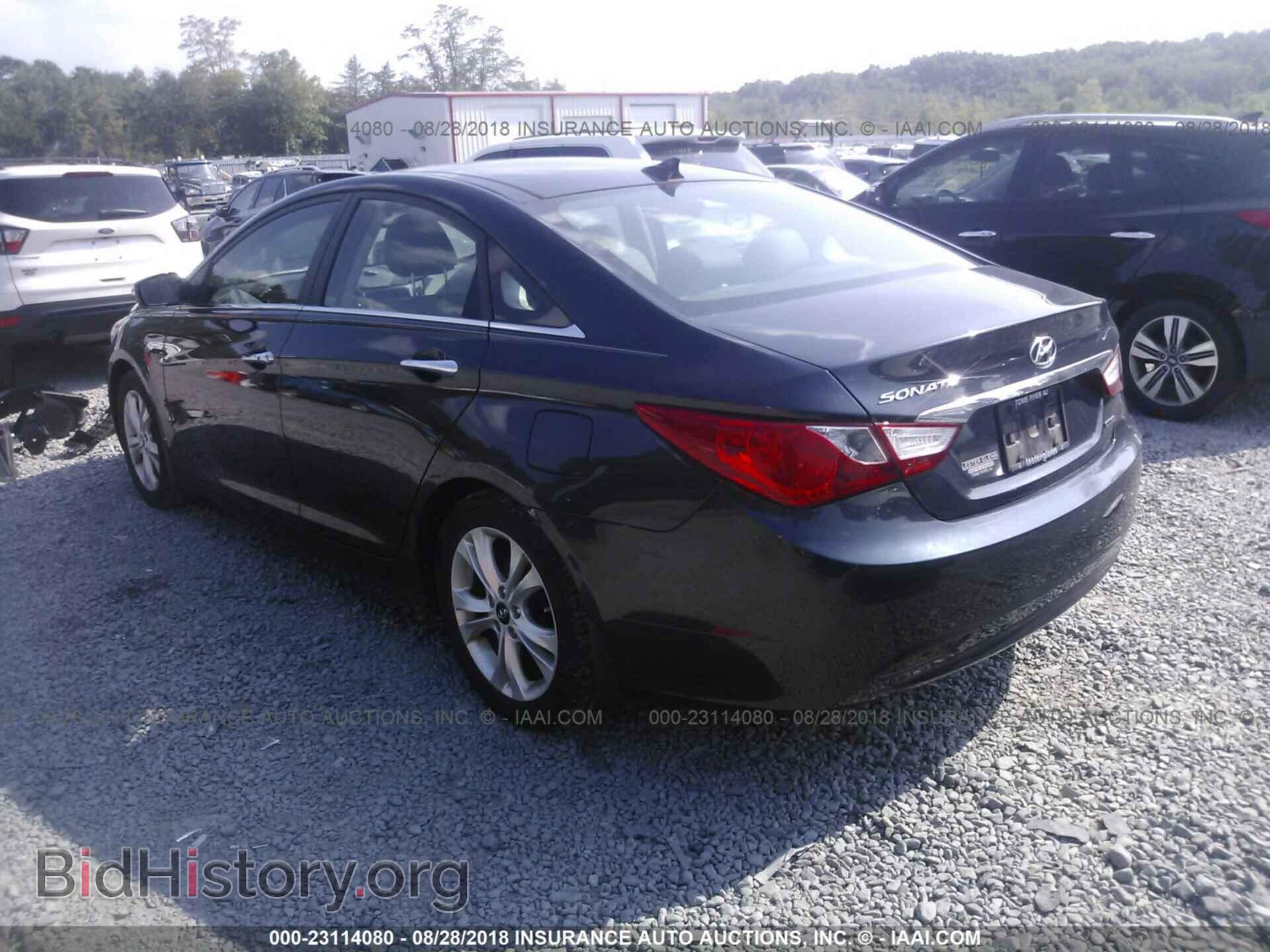 2012 Hyundai Sonata - VIN: 5NPEC4AC7CH466920 - Photo 3