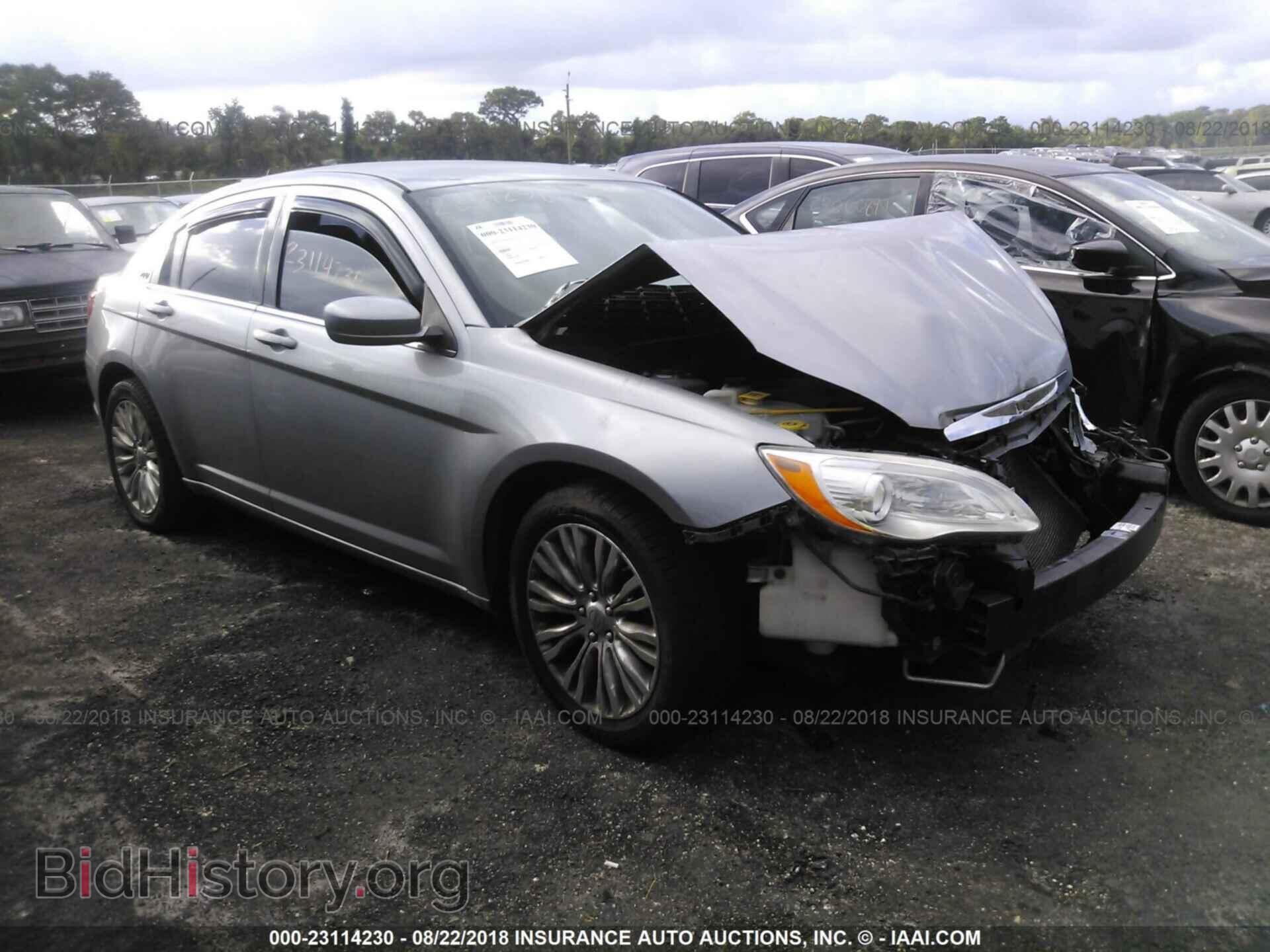 Photo 1C3CCBAB4DN670647 - Chrysler 200 2013