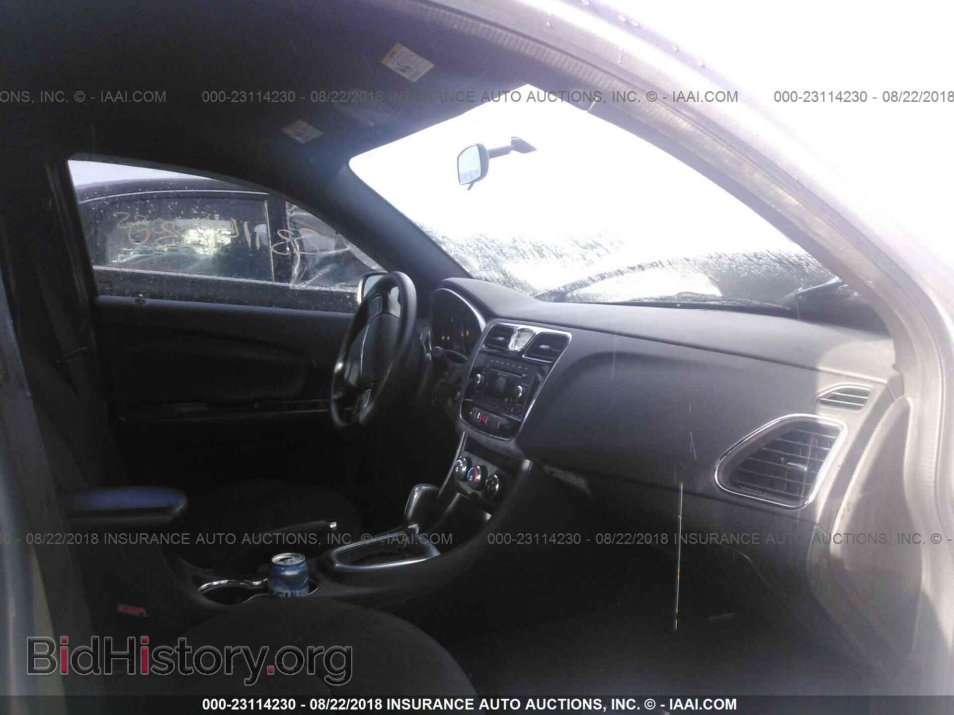 2013 Chrysler 200 - VIN: 1C3CCBAB4DN670647 - Фото 5