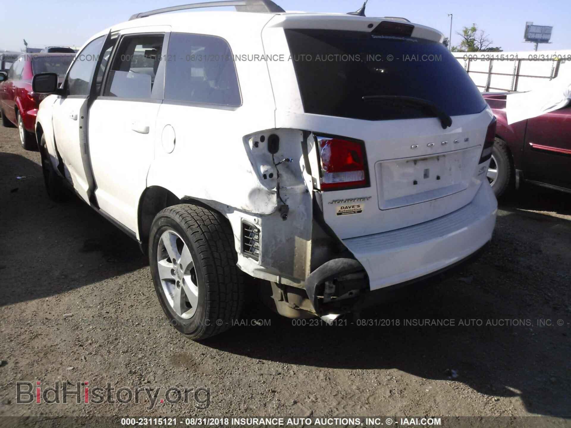 2011 Dodge Journey - VIN: 3D4PG1FG1BT566827 - Фото 3
