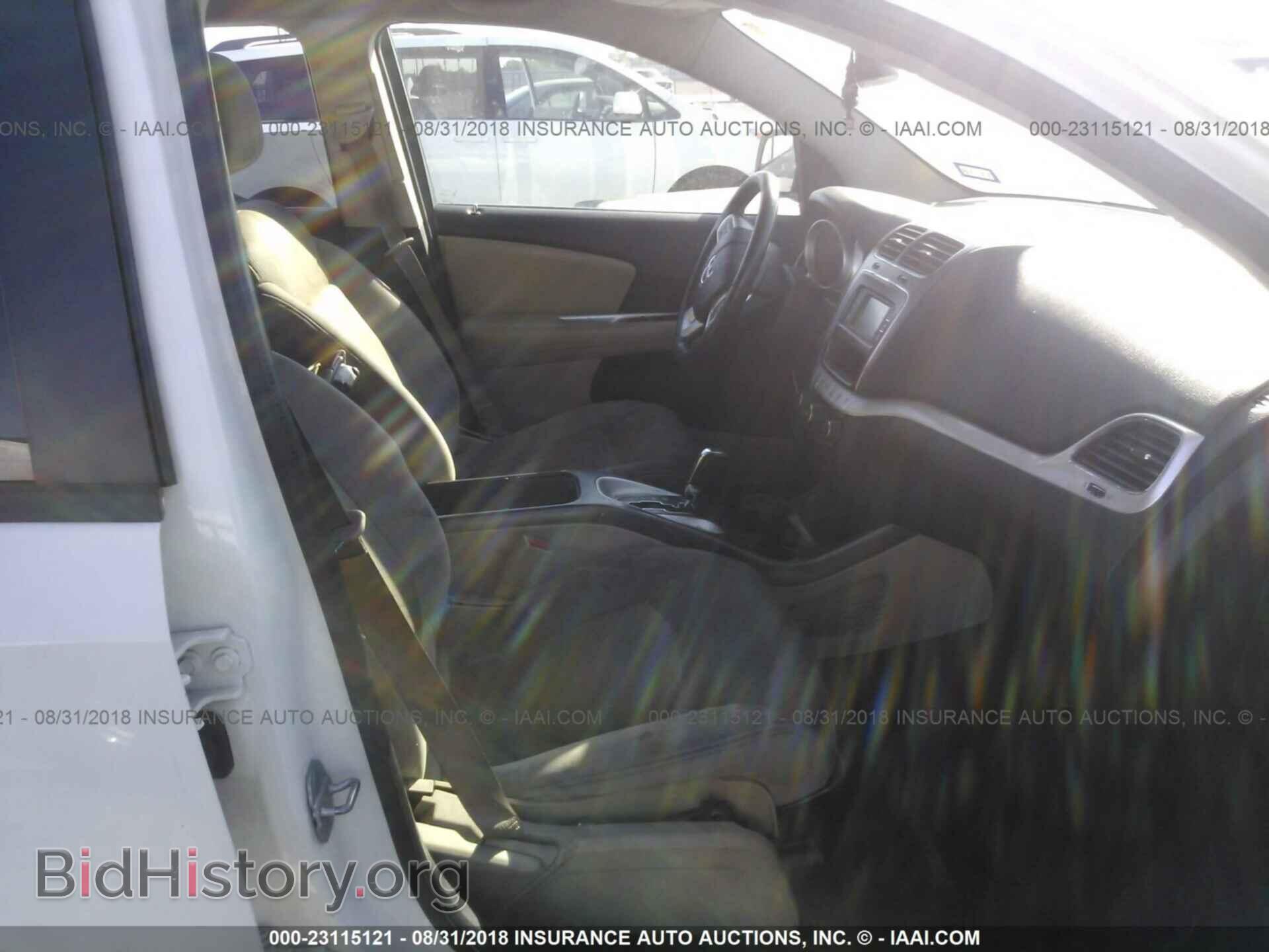 2011 Dodge Journey - VIN: 3D4PG1FG1BT566827 - Фото 5