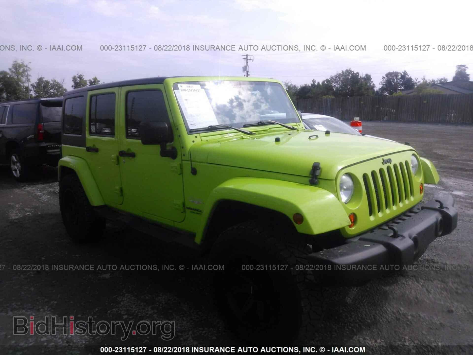 Photo 1C4BJWEGXCL239704 - Jeep Wrangler 2012