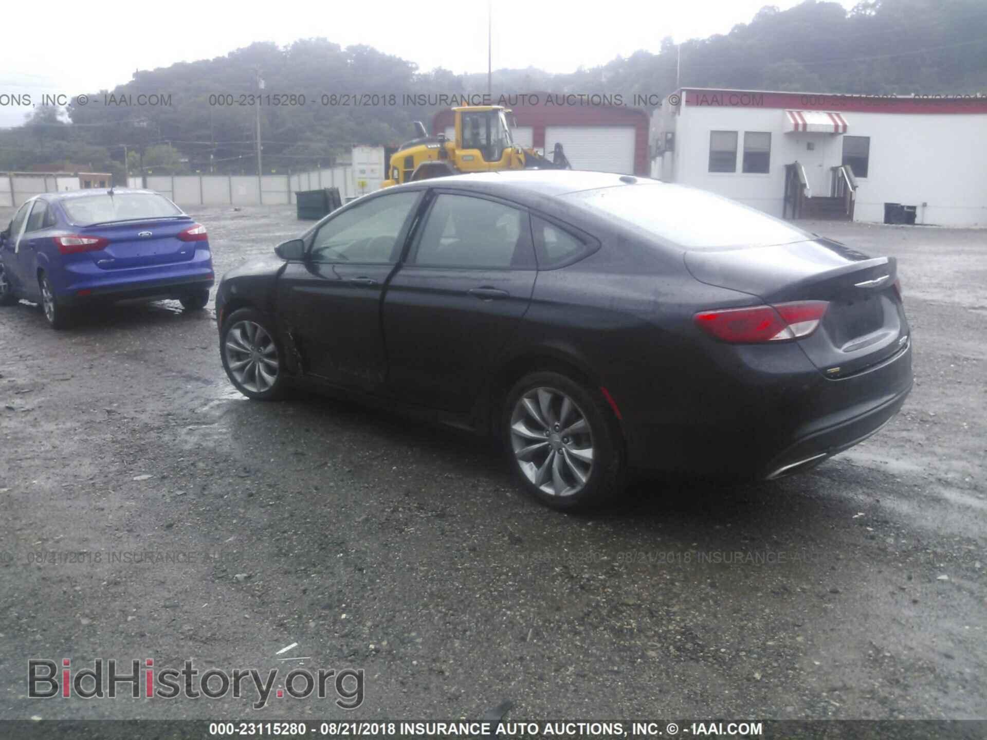 2015 Chrysler 200 - VIN: 1C3CCCBB9FN712043 - Photo 3