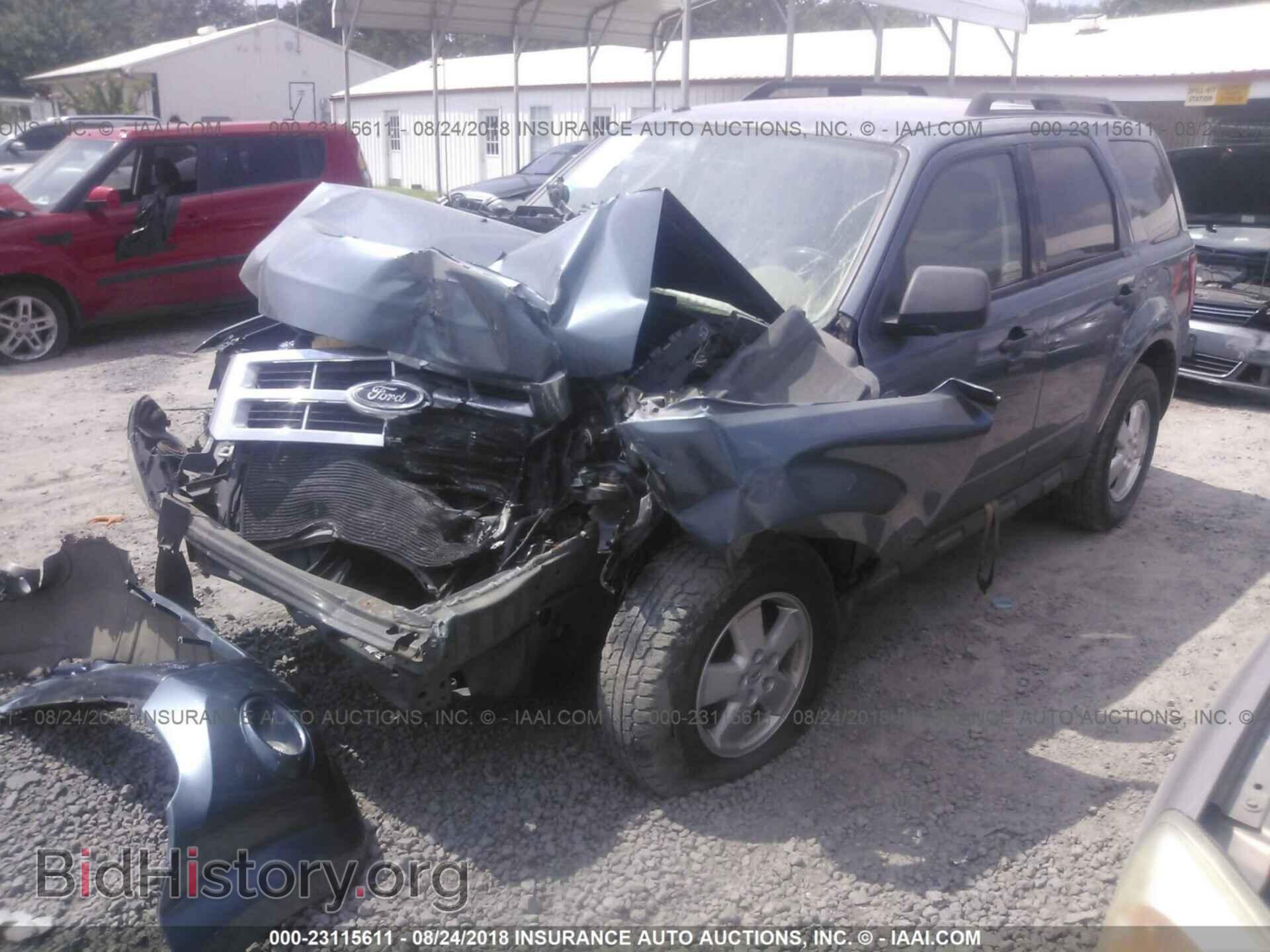 2012 Ford Escape - VIN: 1FMCU0D71CKC13133 - Photo 2
