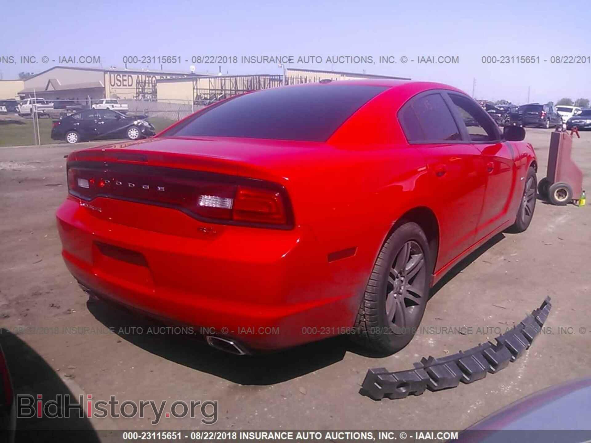 2013 Dodge Charger - VIN: 2C3CDXCT8DH742667 - Photo 4