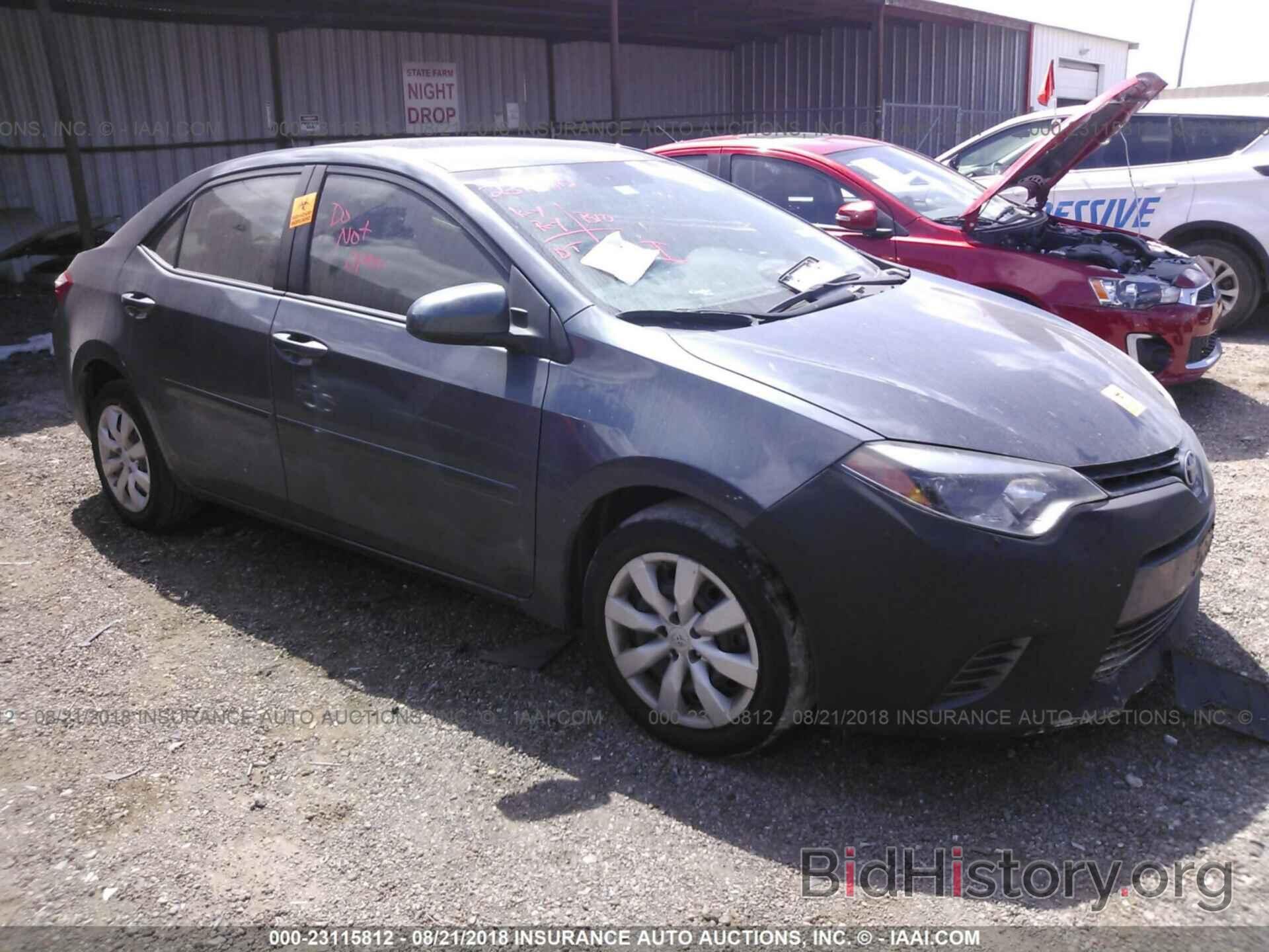 Photo 5YFBURHE8FP267550 - Toyota Corolla 2015