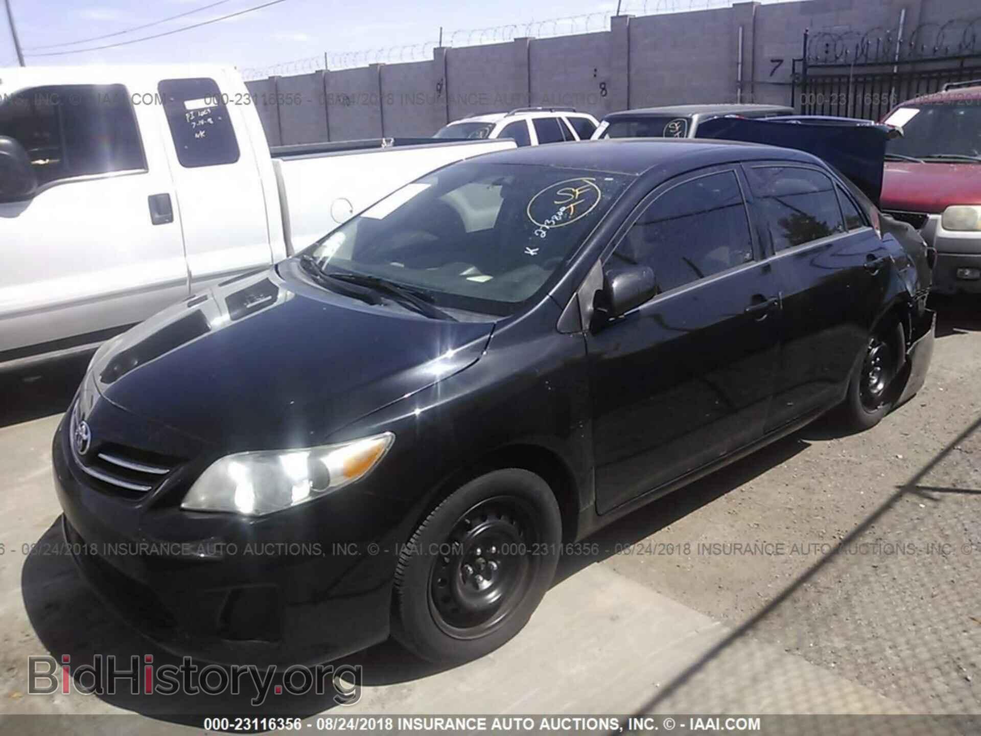 2013 Toyota Corolla - VIN: 5YFBU4EE3DP224660 - Photo 2