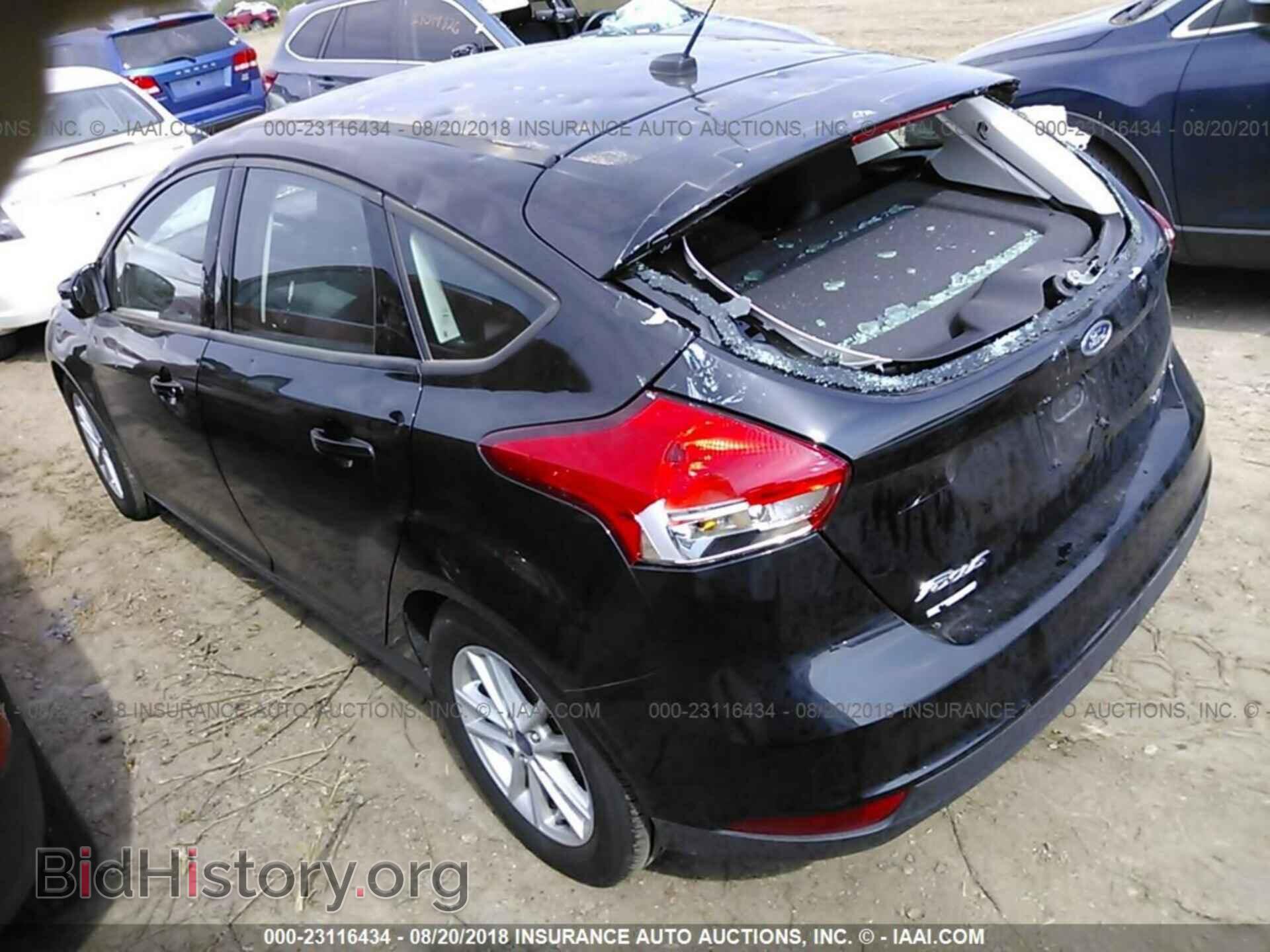 2017 Ford Focus - VIN: 1FADP3K23HL329014 - Фото 3