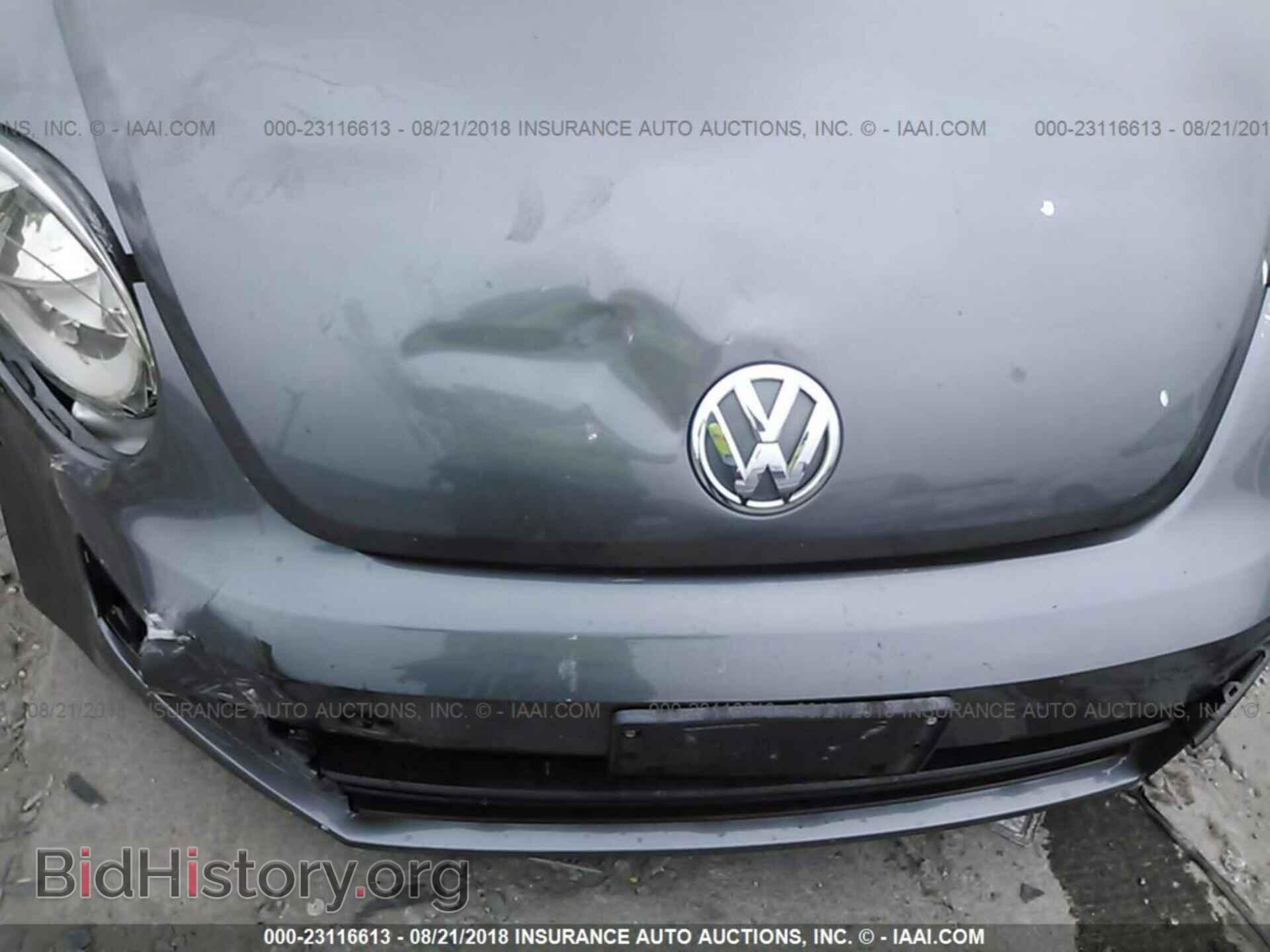 2012 Volkswagen Beetle - VIN: 3VWJP7AT0CM614594 - Фото 10