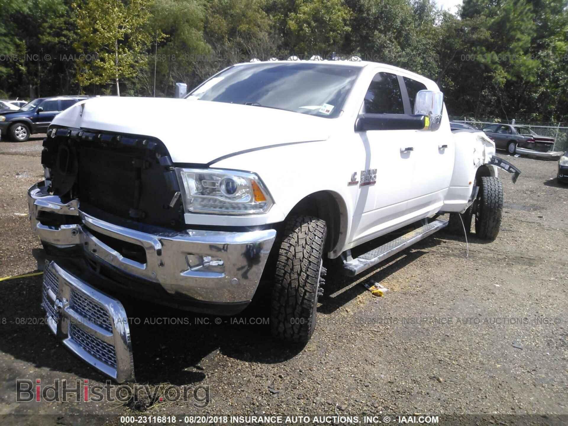 2017 Ram 3500 - VIN: 3C63RRML6HG623326 - Фото 2