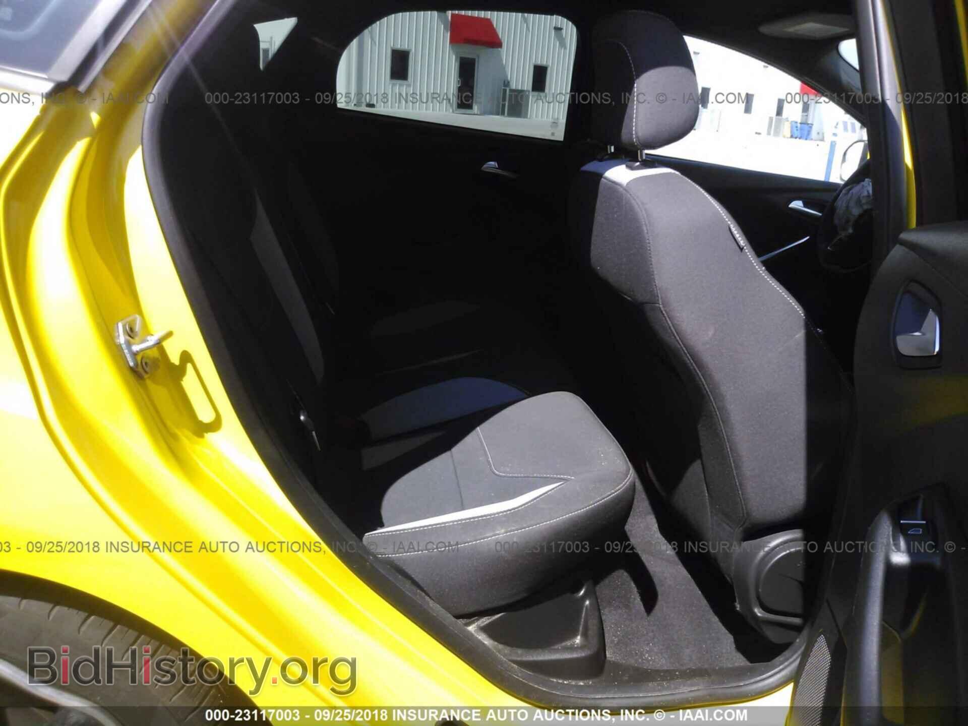 2017 Ford Focus - VIN: 1FADP3L92HL205439 - Photo 8