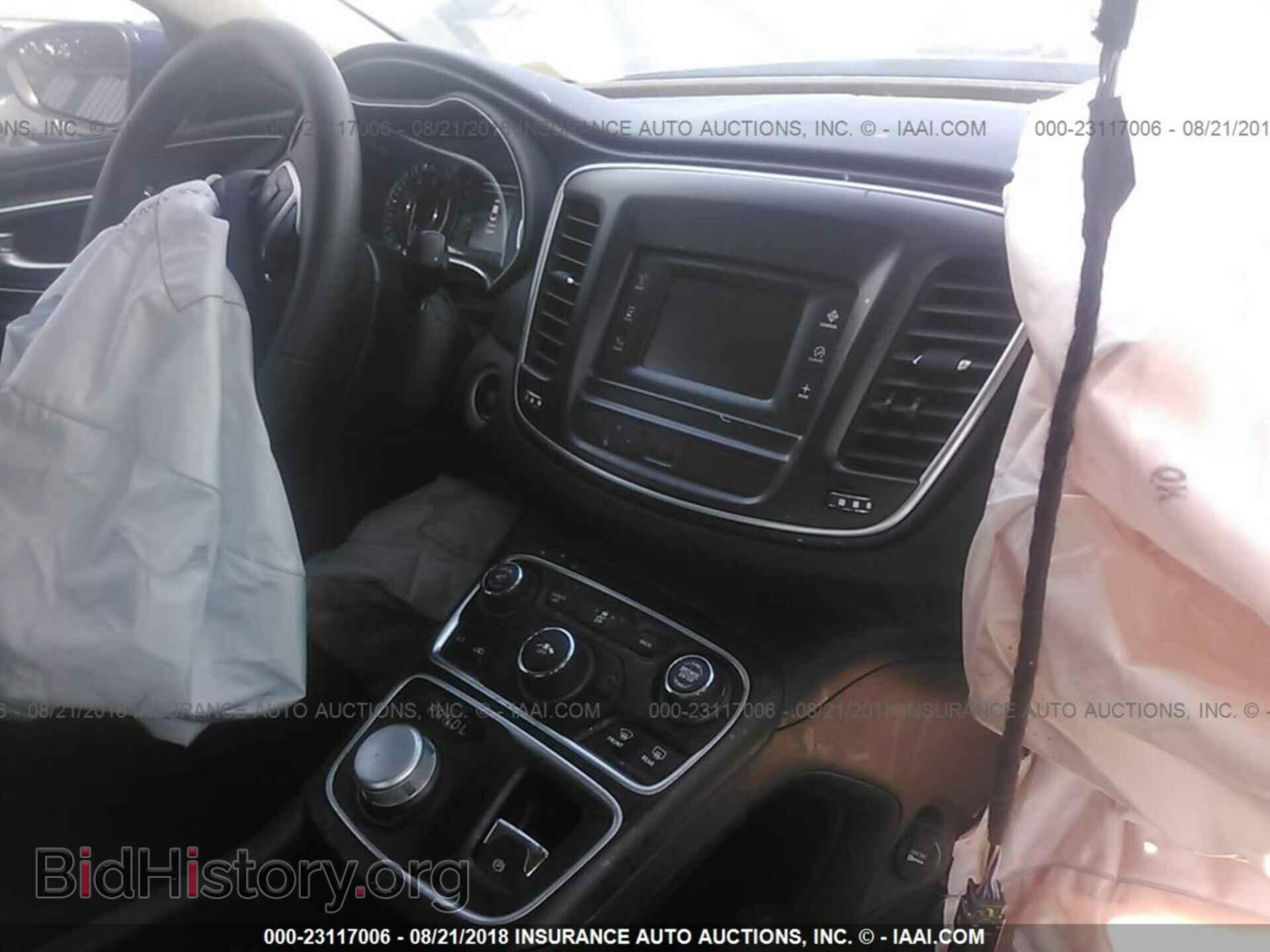2015 Chrysler 200 - VIN: 1C3CCCAB1FN731087 - Photo 5
