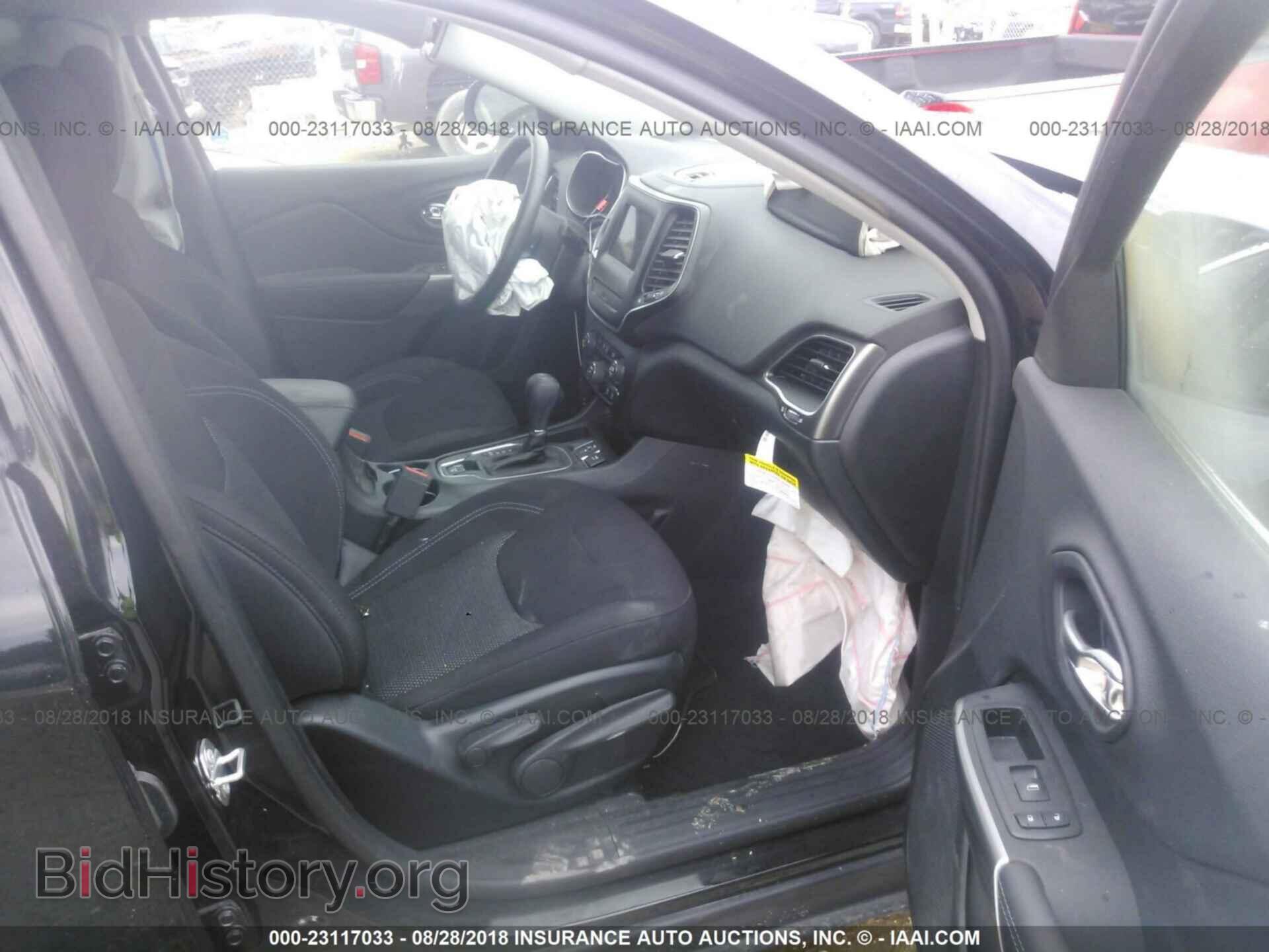 2019 Jeep Cherokee - VIN: 1C4PJLCB7KD205577 - Фото 5