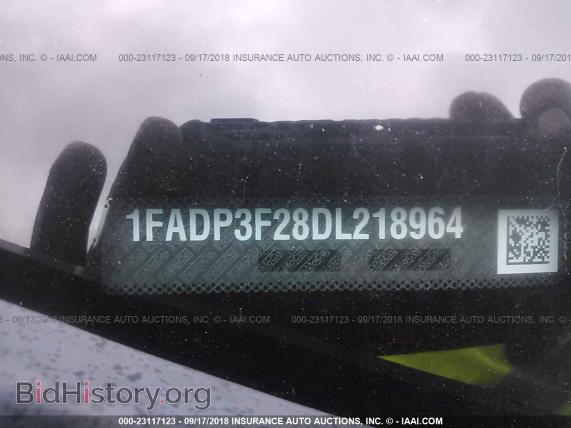 2013 Ford Focus - VIN: 1FADP3F28DL218964 - Photo 9