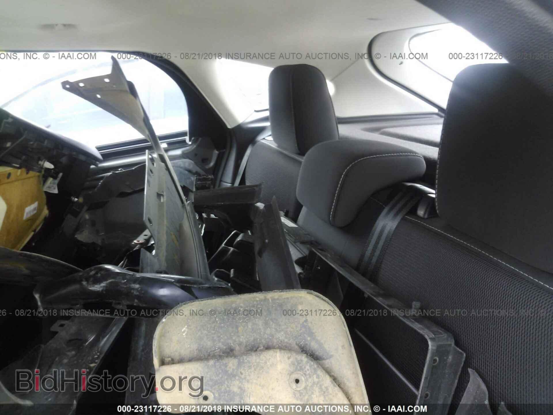 2014 Ford Focus - VIN: 1FADP3K21EL304589 - Photo 8