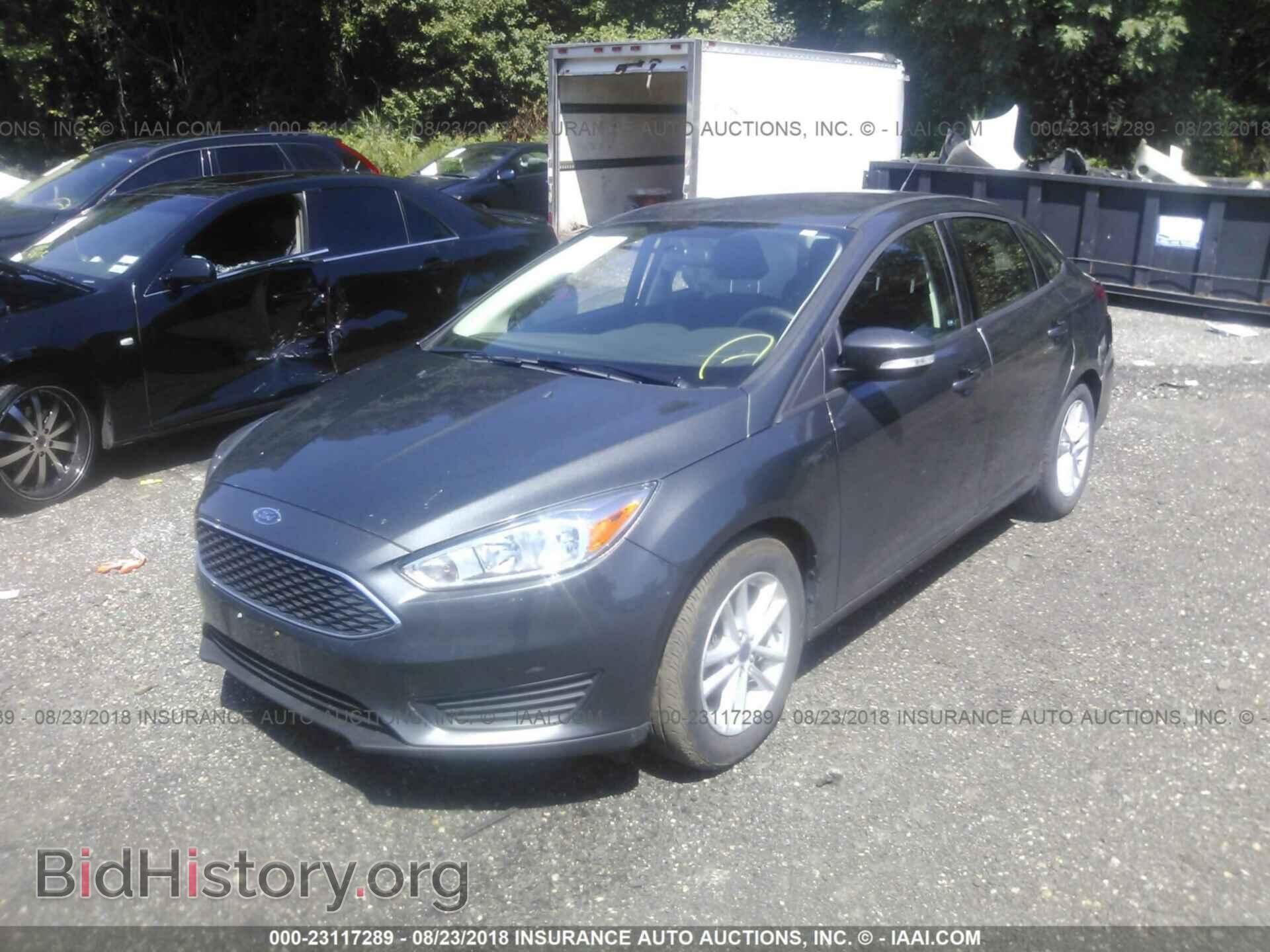 2017 Ford Focus - VIN: 1FADP3F2XHL306873 - Photo 2