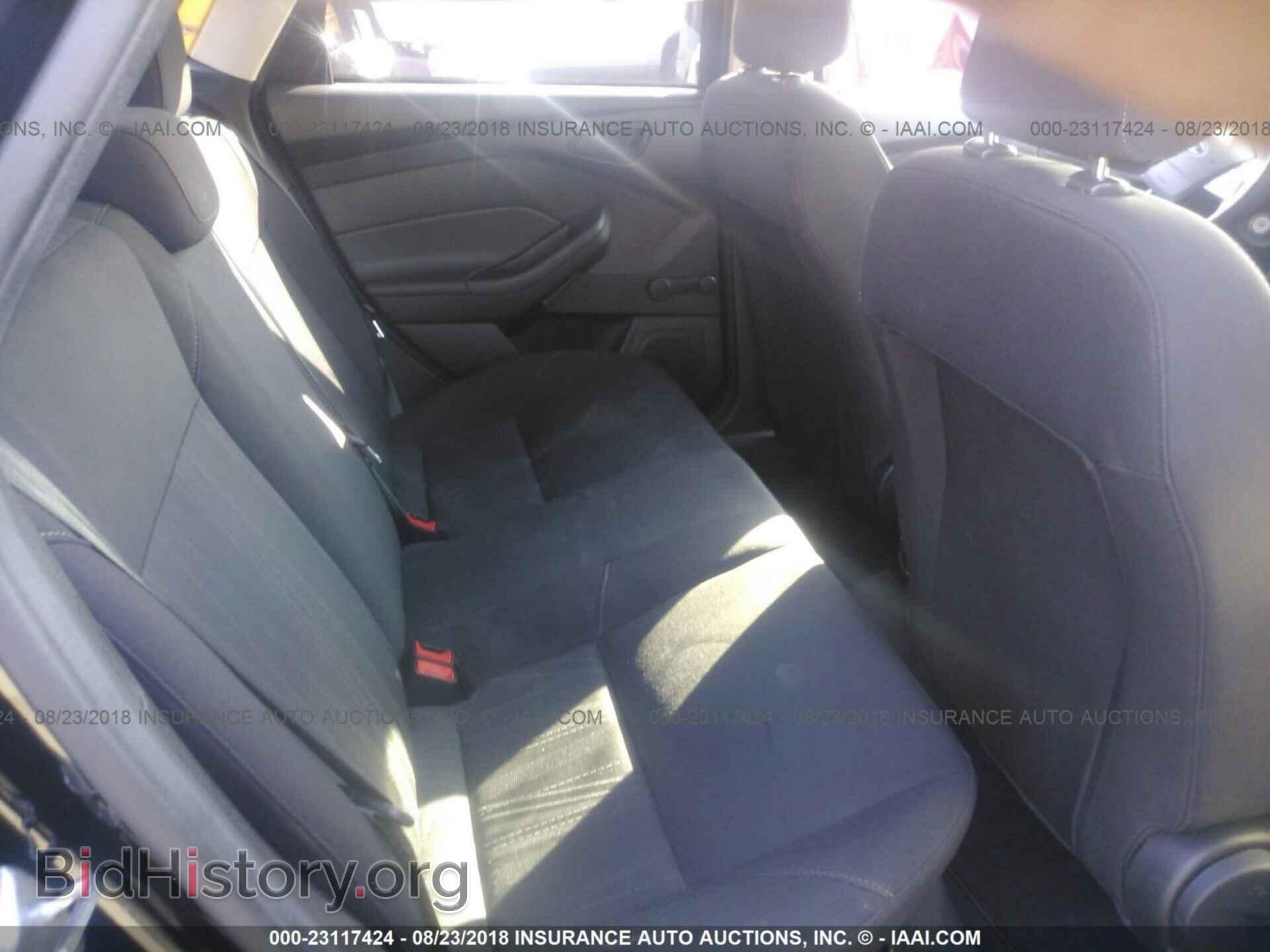 2017 Ford Focus - VIN: 1FADP3E28HL236694 - Photo 8