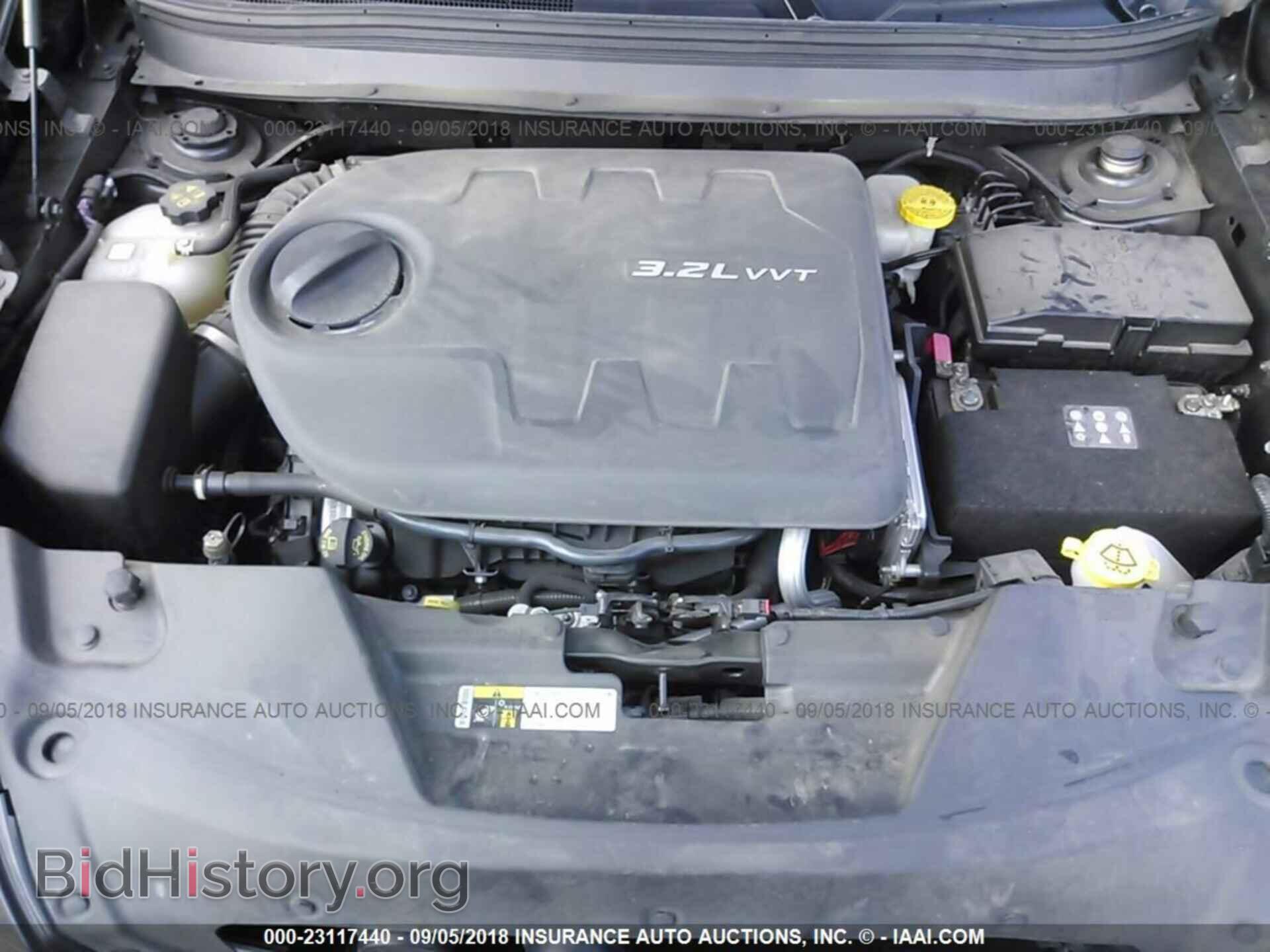 2014 Jeep Cherokee - VIN: 1C4PJLCS5EW249280 - Photo 10