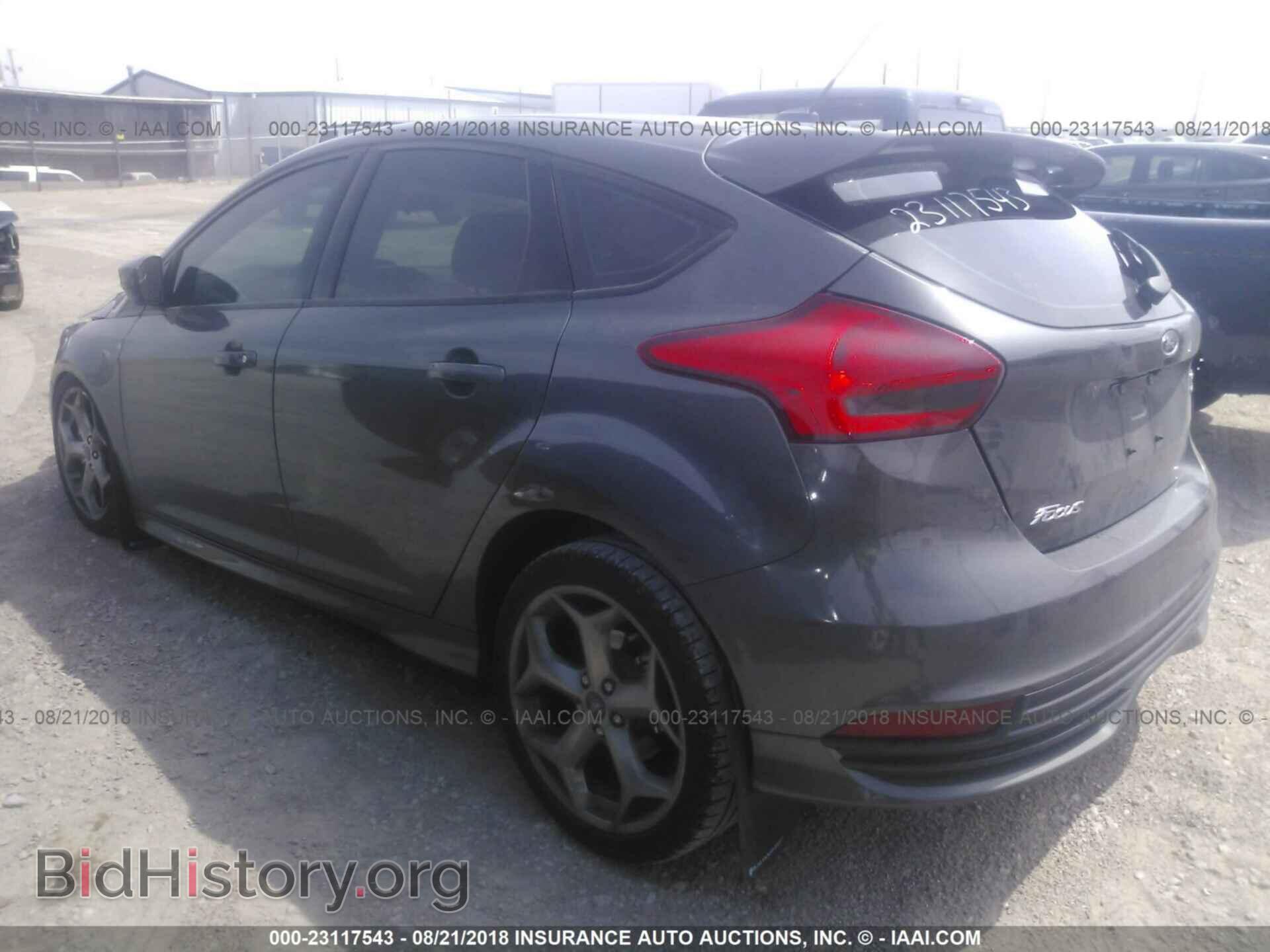 2018 Ford Focus - VIN: 1FADP3L92JL246787 - Photo 3