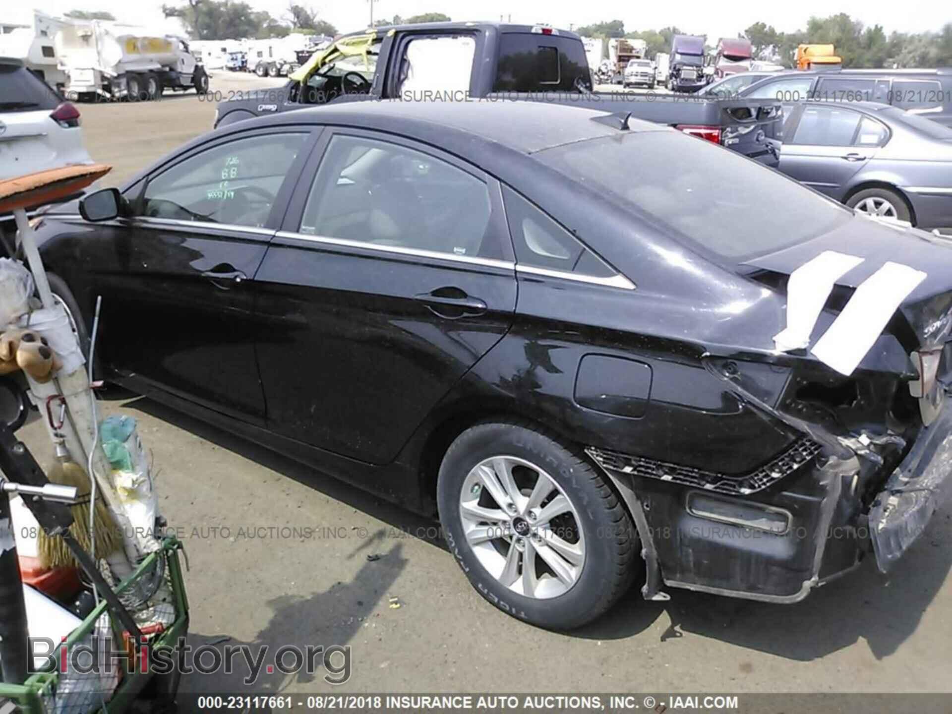2012 Hyundai Sonata - VIN: 5NPEB4AC2CH381146 - Photo 3